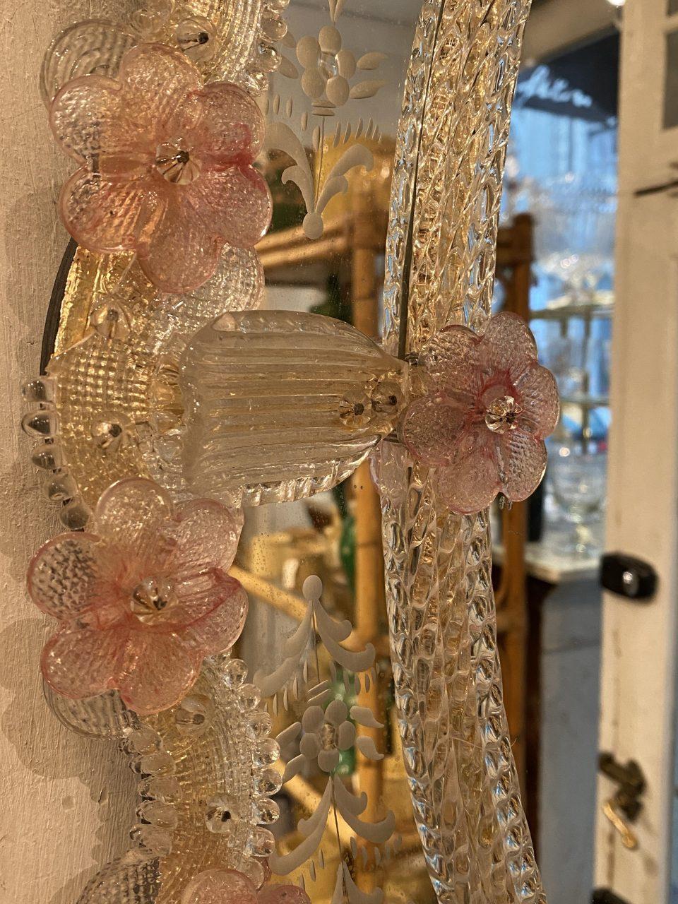 Ornate Delicate French Venetian Mirror In Good Condition For Sale In Copenhagen K, DK