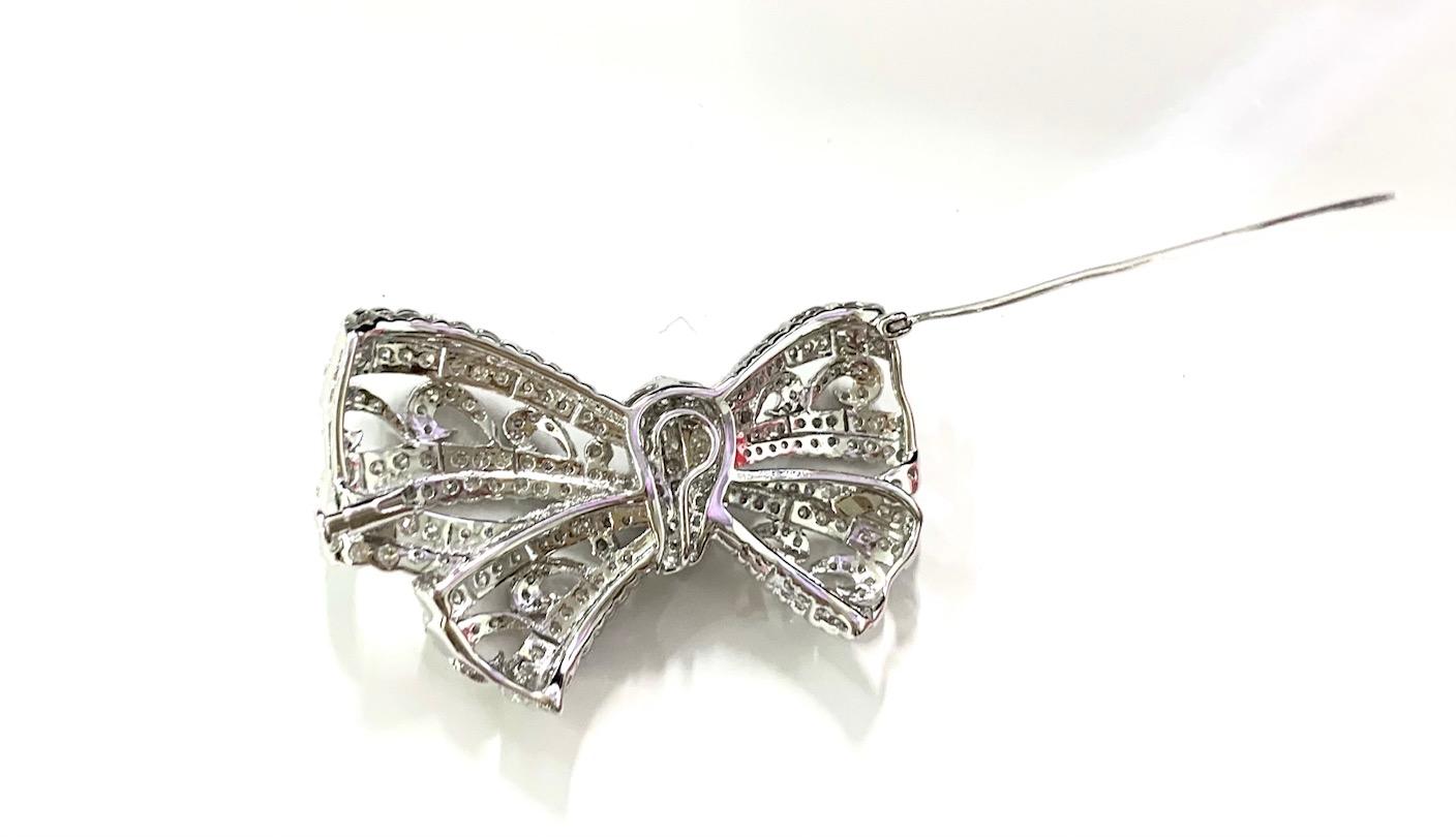 Ornate Diamond Bow Brooch in Art Deco Style  In New Condition For Sale In New York, NY