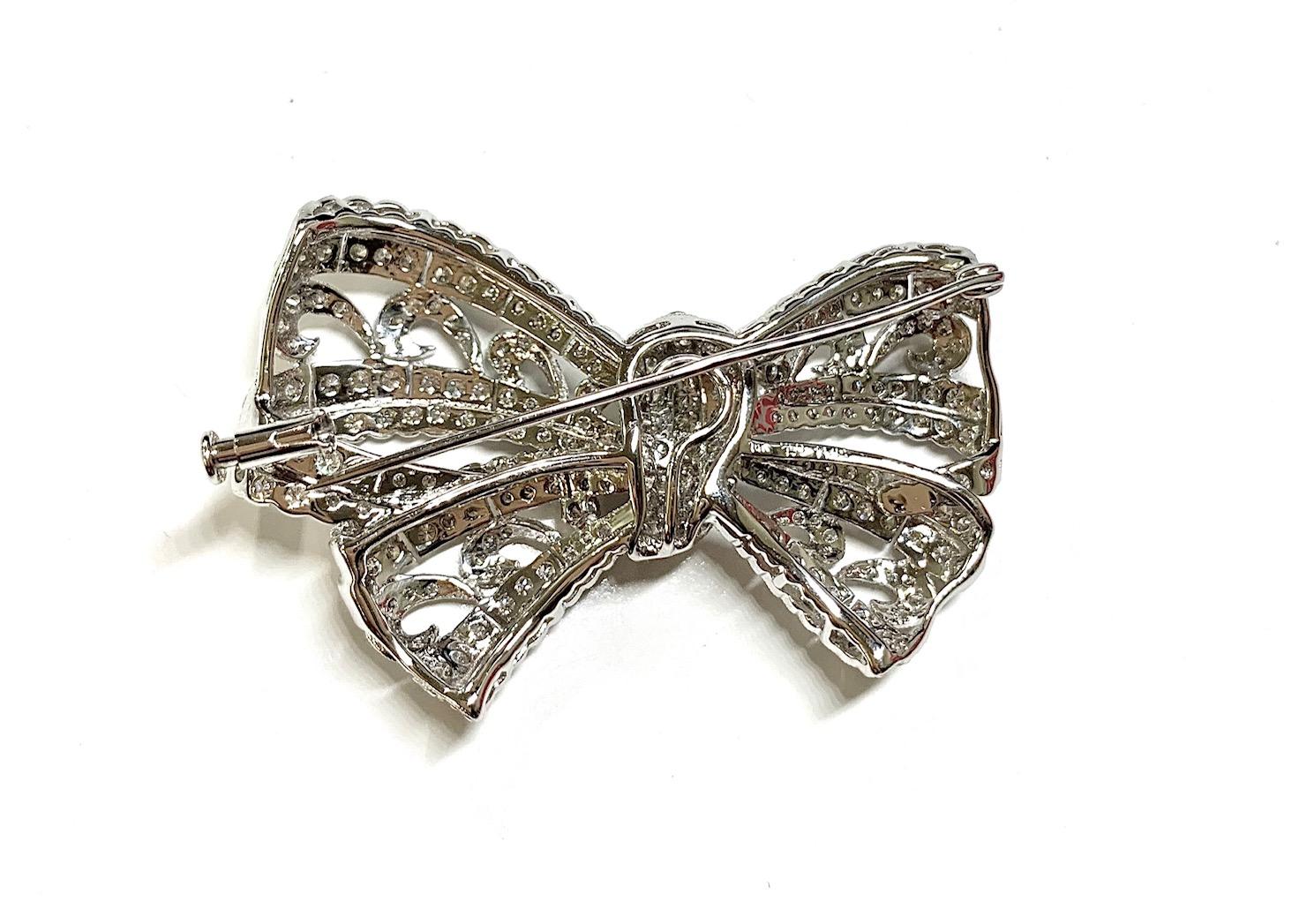 Women's or Men's Ornate Diamond Bow Brooch in Art Deco Style  For Sale