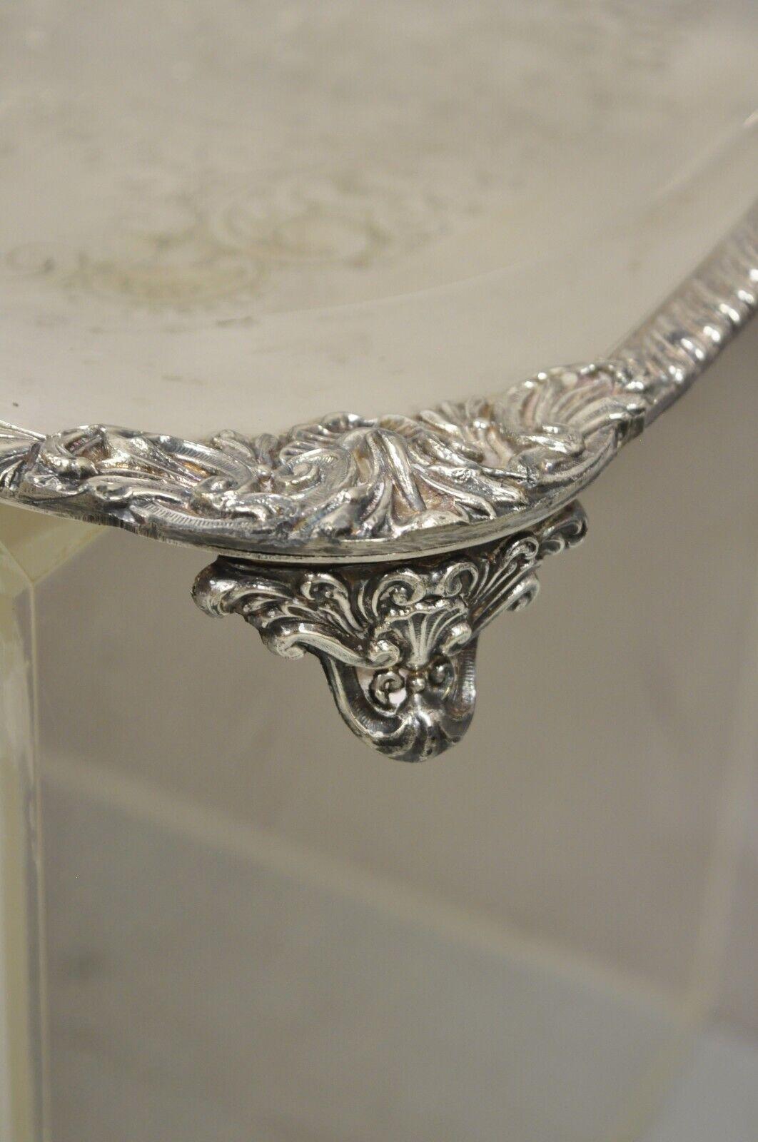 Bandeja ornamentada inglesa victoriana de doble asa con plato de plata pesado en venta 2