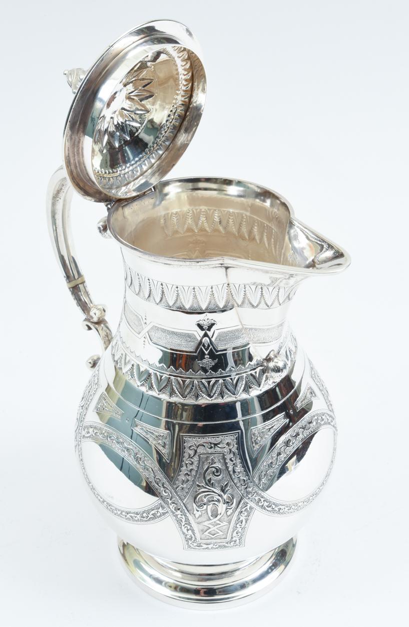Ornate Exterior Design Details English Silver Plate Tea or Coffee Pot In Excellent Condition In Tarry Town, NY