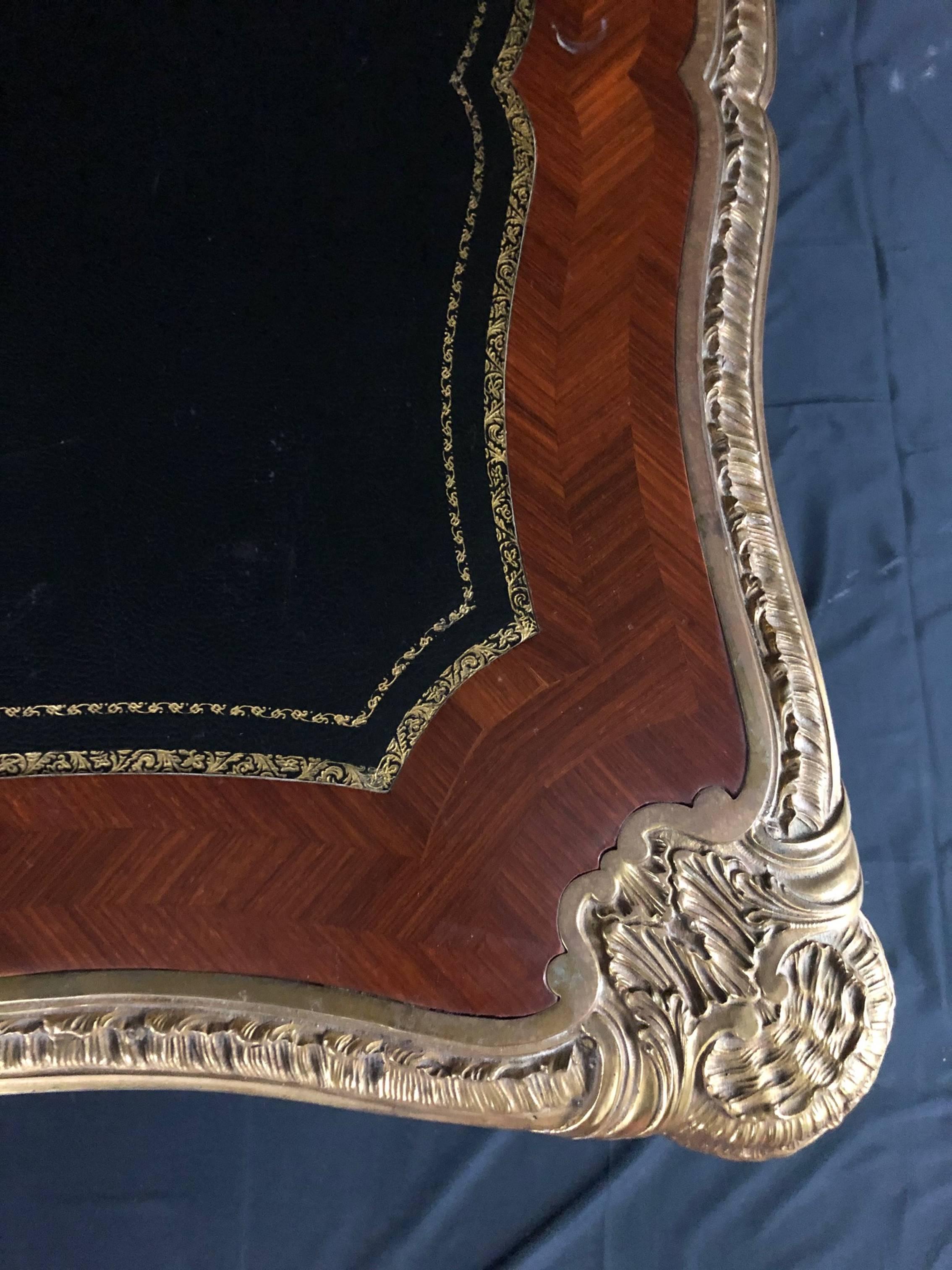 Ornate French Louis XV Style Two Sided Walnut and Ormolu Bureau Plat Desk 12