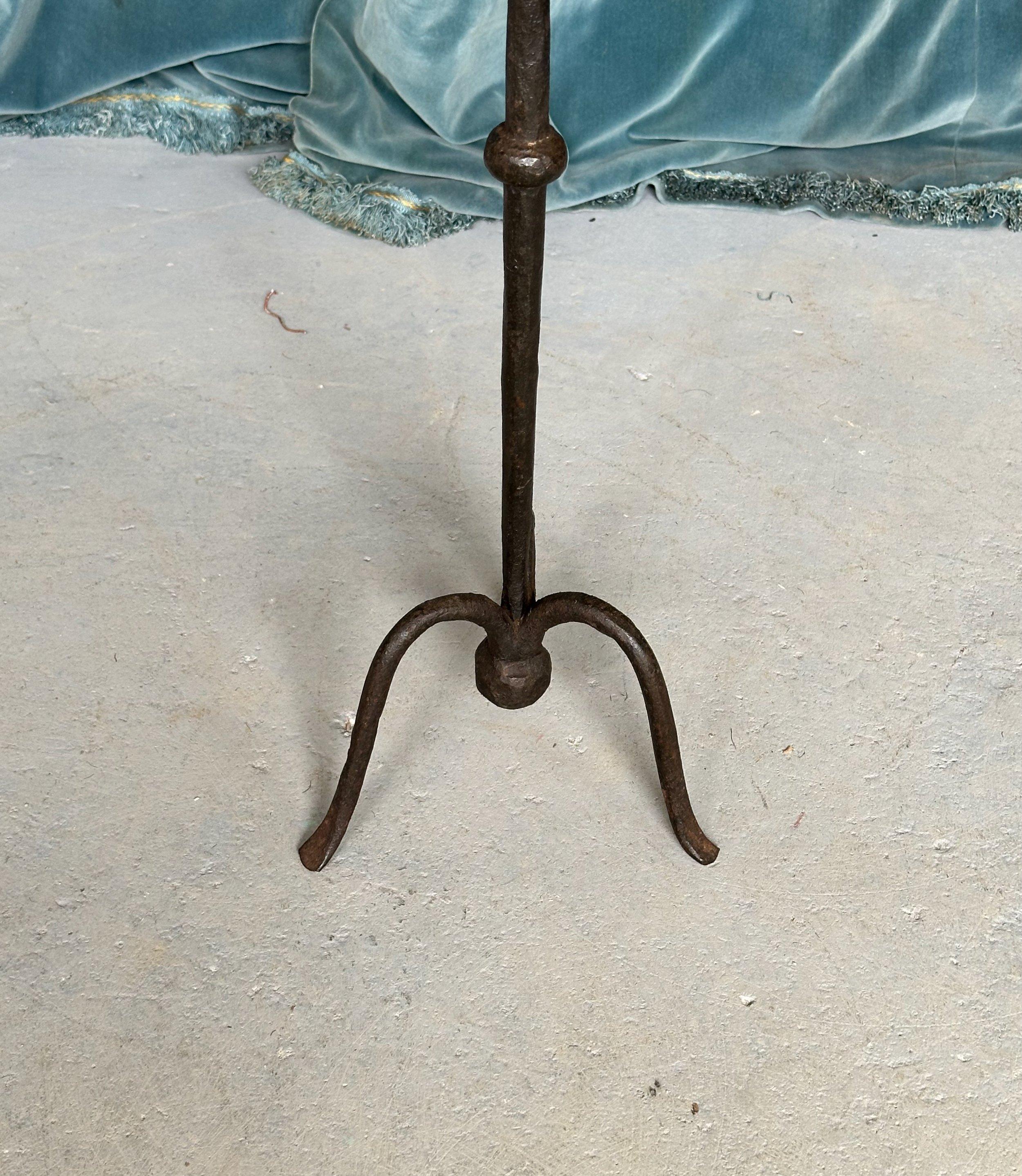 Ornate Gilt Metal Drinks Table With a Ruffled Top For Sale 3