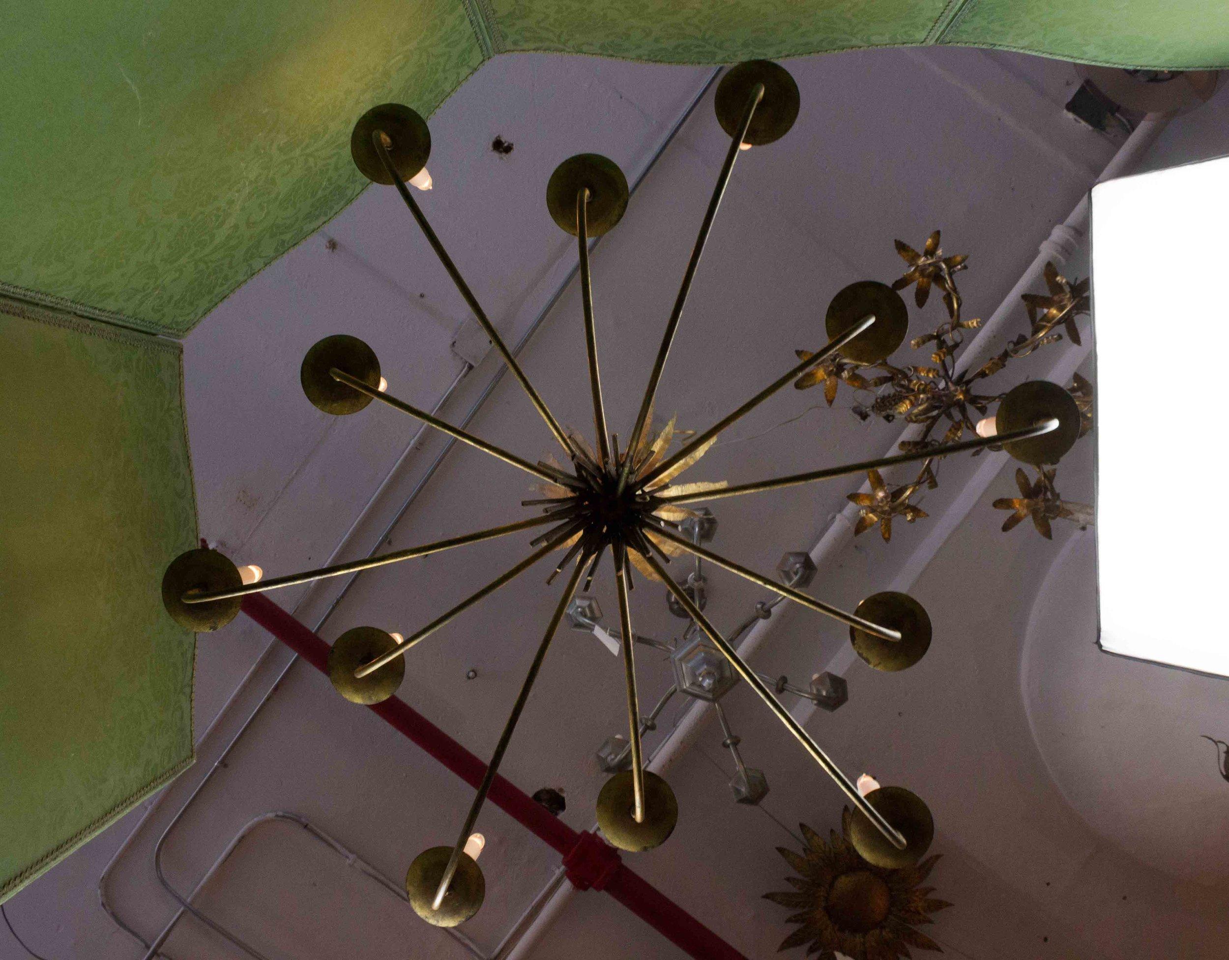 Ornate Gilt Metal Spanish 1940's Wheat Grass Chandelier 10