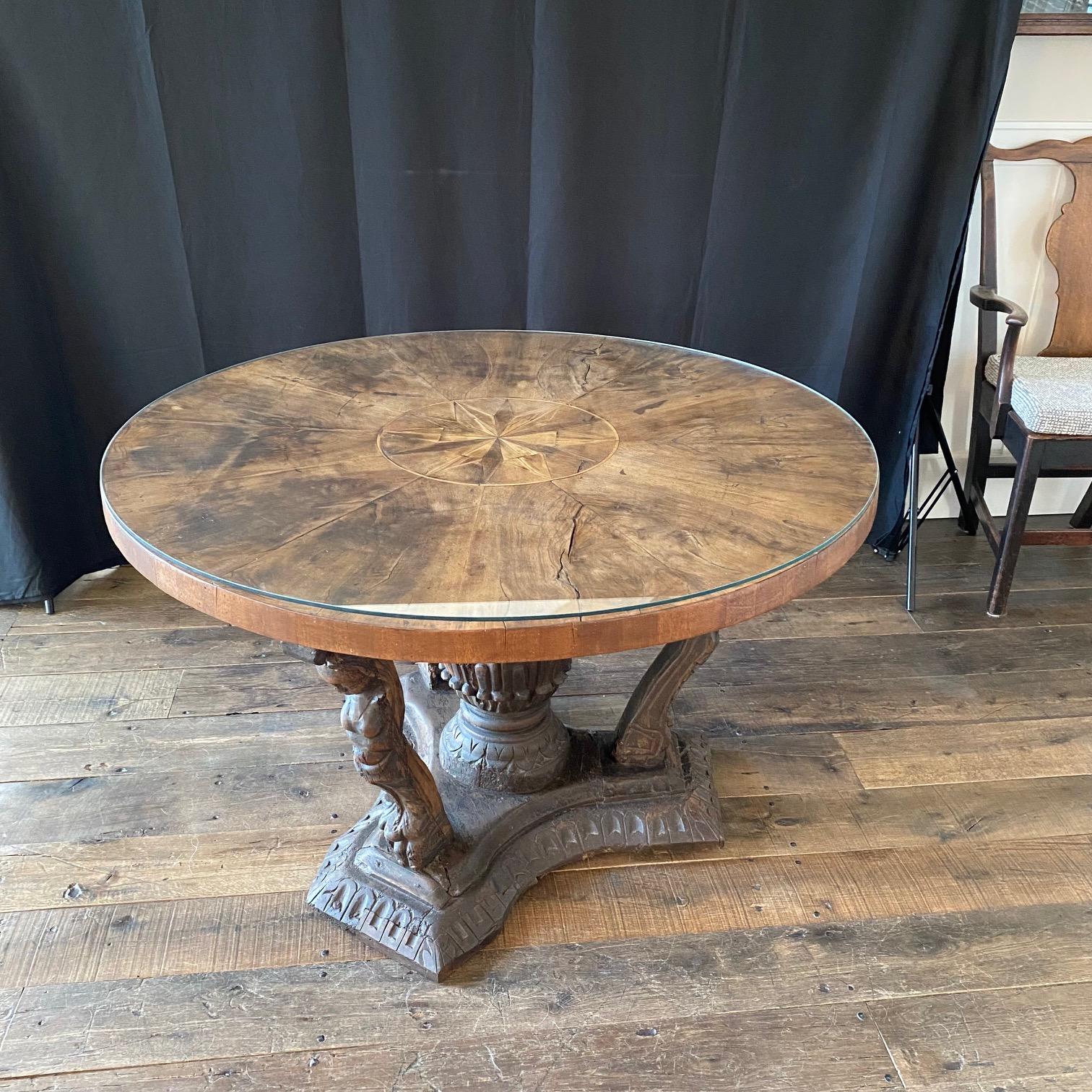 Verzierter italienischer geschnitzter runder Barock-Renaissance-Tisch im Angebot 9