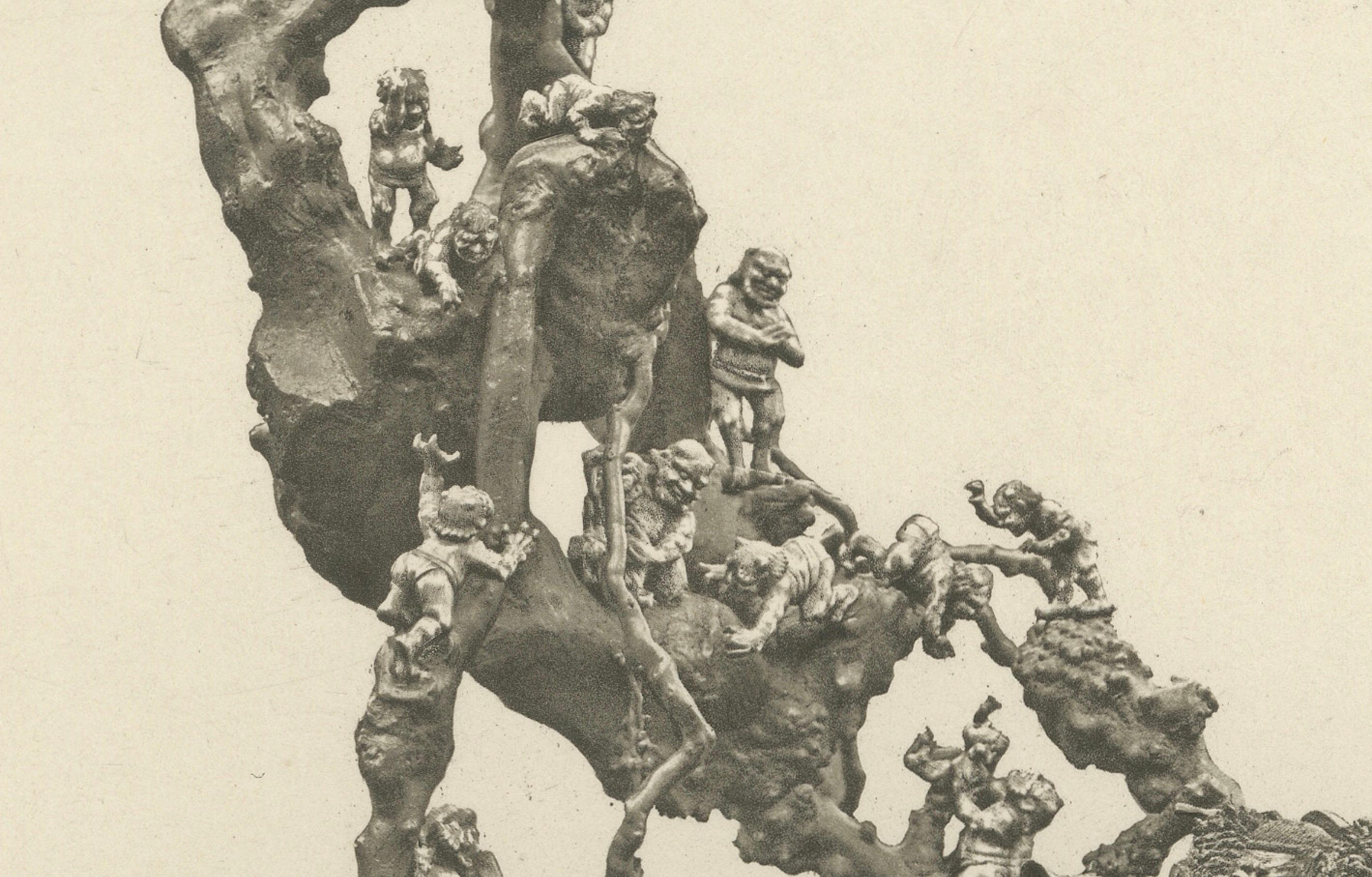Escultura ornamentada japonesa que representa figuras mitológicas y folclóricas, 1884 en Bueno estado para la venta en Langweer, NL