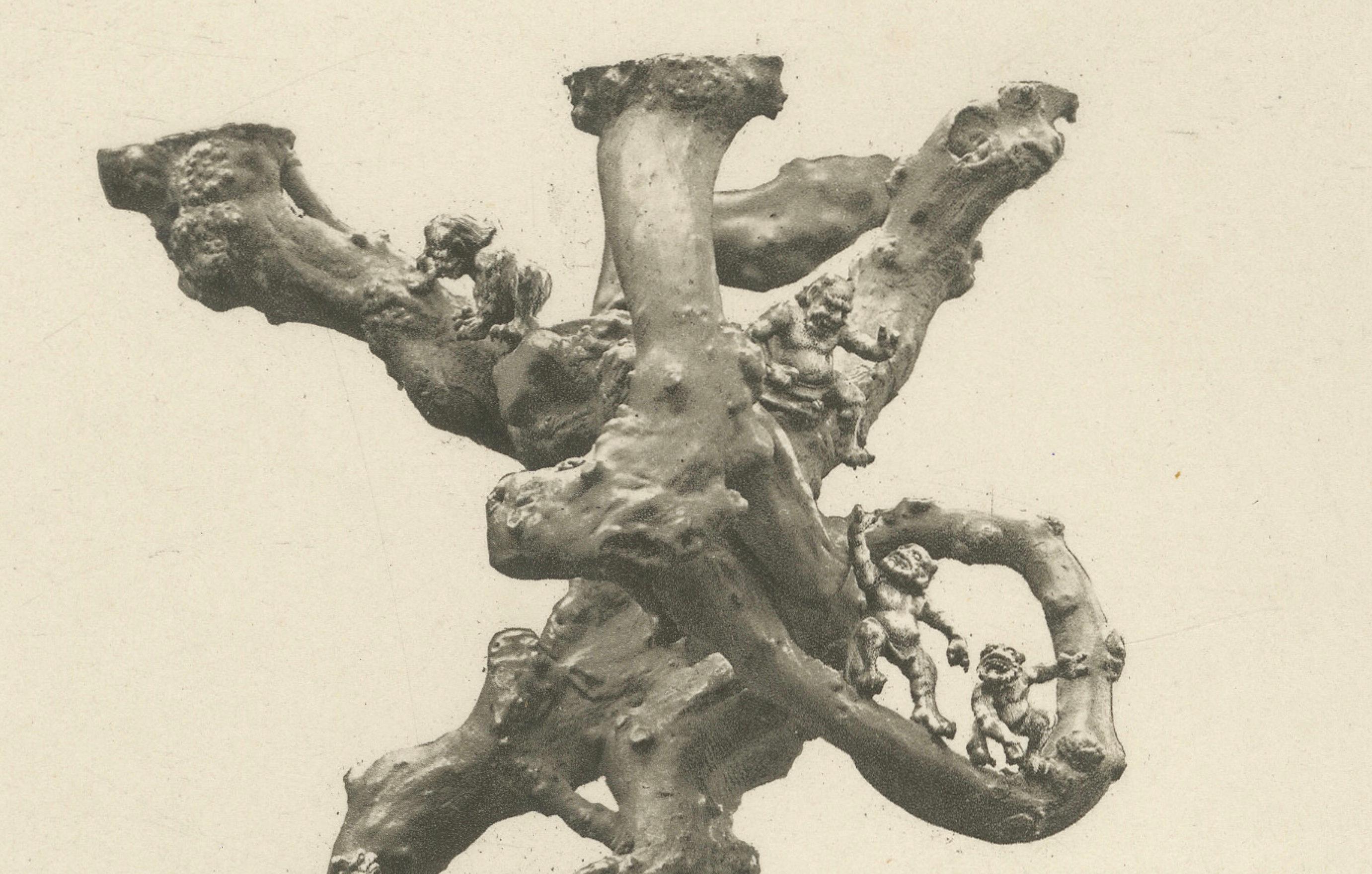 Escultura ornamentada japonesa que representa figuras mitológicas y folclóricas, 1884 Fines del siglo XIX en venta