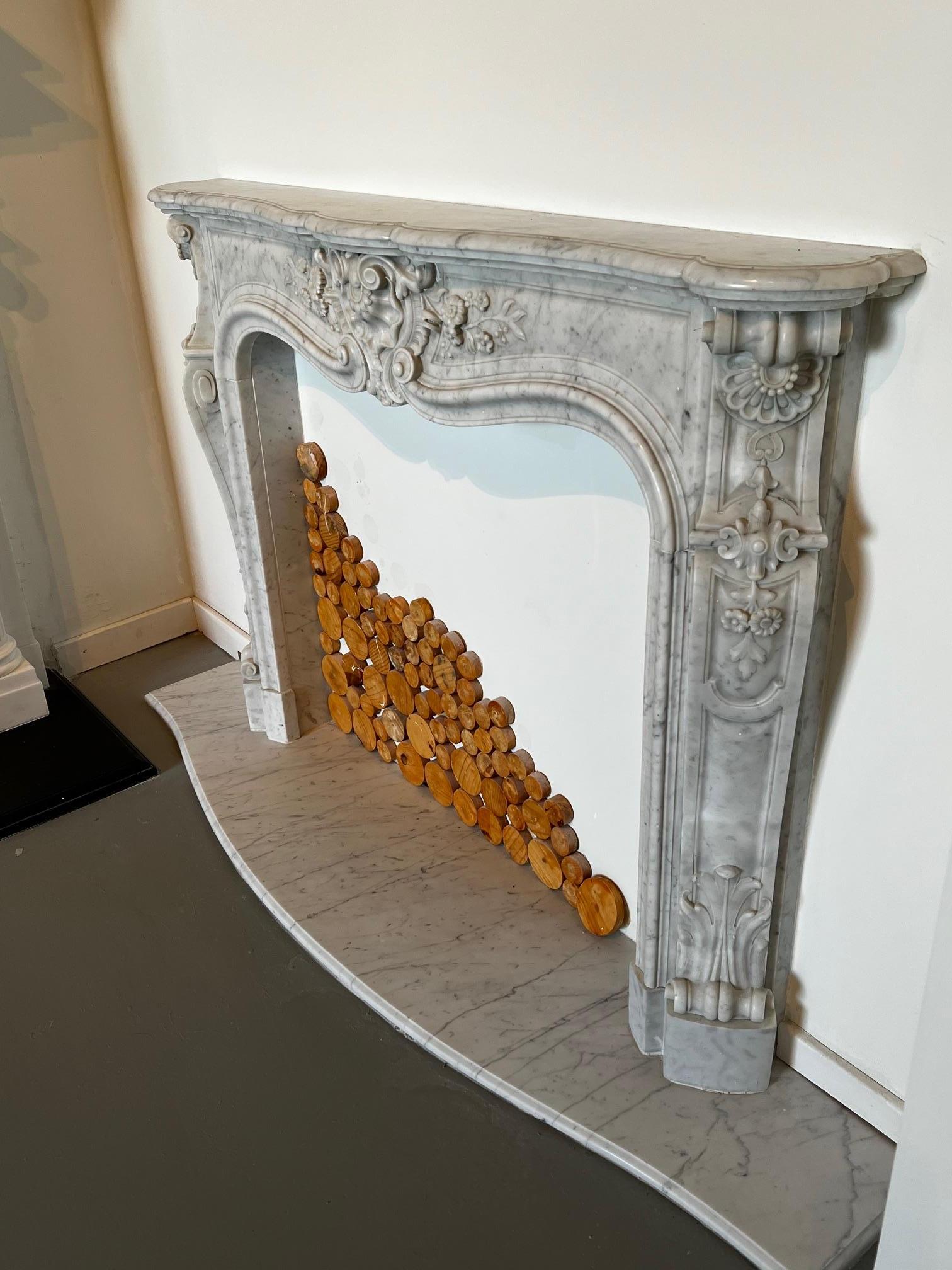 Ornate Louis XV-Style Fireplace Hand-Carved in Carrara Marble  For Sale 1