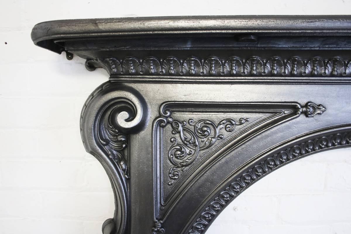 Ornate Mid-19th Century Victorian Cast Iron Fire Surround In Good Condition In Manchester, GB