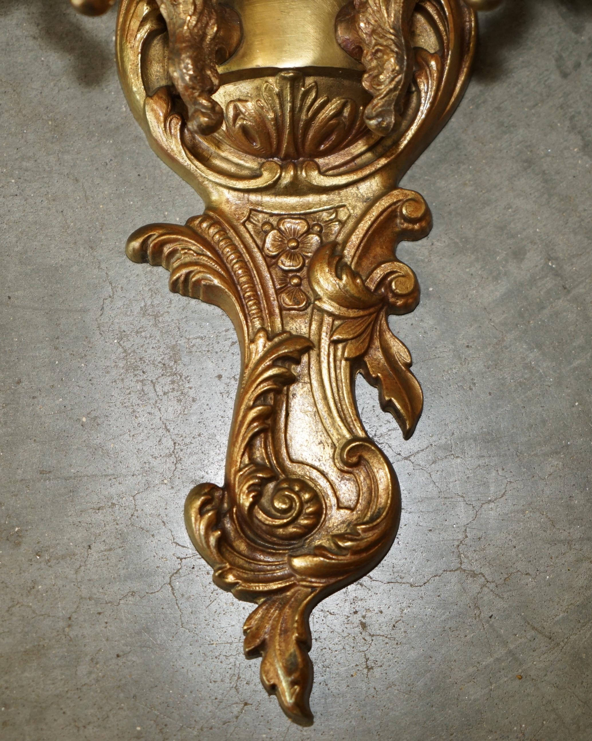 Gilt ORNATE PAIR OF STUNNiNG ANTIQUE FRENCH 1920'S BRONZED CANDLE SCONCE WALL LIGHTS For Sale