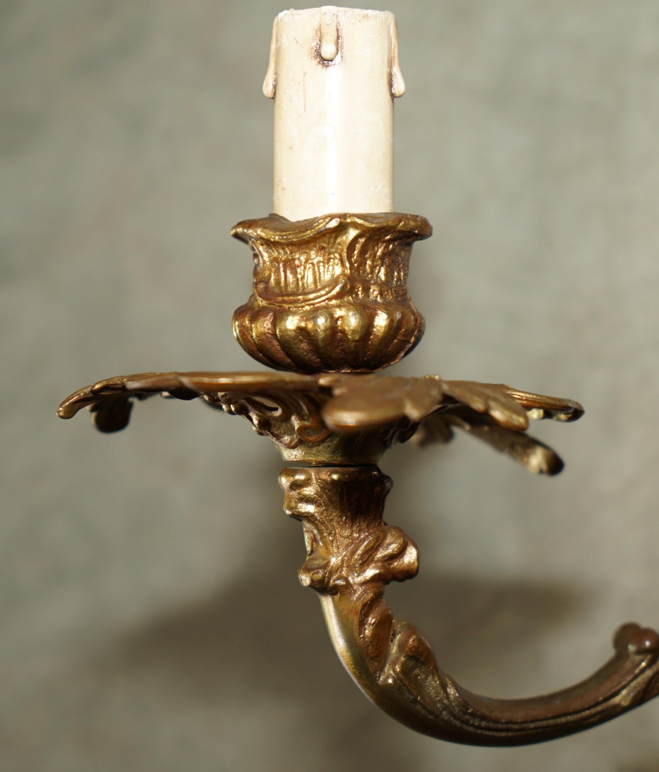 Early 20th Century ORNATE PAIR OF STUNNiNG ANTIQUE FRENCH 1920'S BRONZED CANDLE SCONCE WALL LIGHTS For Sale