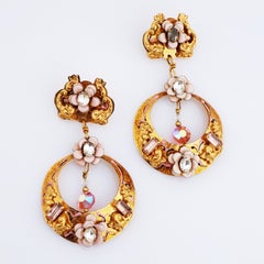 Orecchini a cerchio con rose rosa ornate di Lunch at the Ritz, anni '80