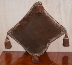 Ornate Sofa Armchair Cushion with Ornate Tassels & Feather Filli from Fendi Sofa