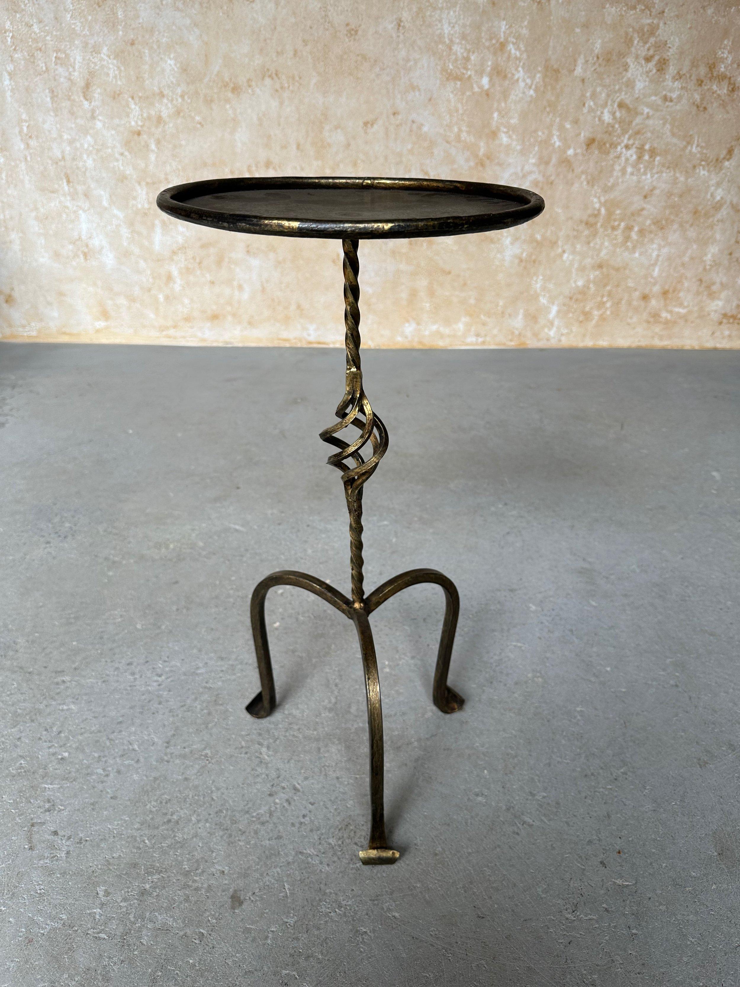 Ornate Spanish Drinks Table with Twisted Stem 3