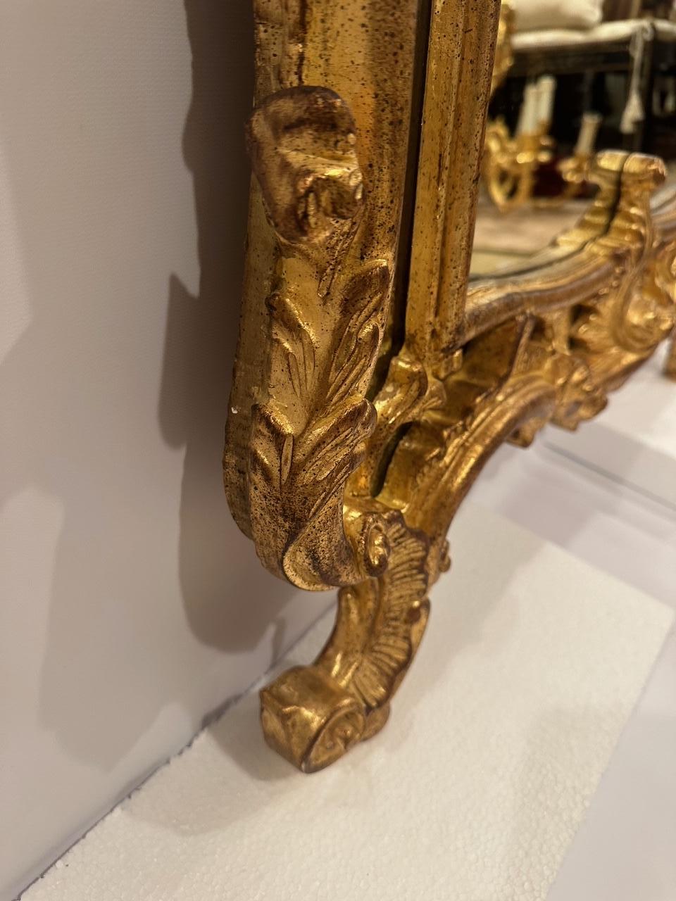 Ornate Tall Venetian Style Giltwood Mirror In Good Condition For Sale In Hopewell, NJ