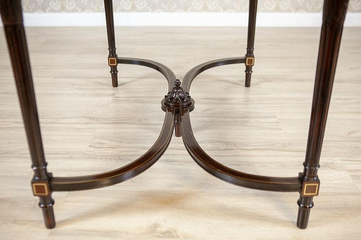 Ornate Walnut Dining Table From the Mid. 20th Century in the English Style 1