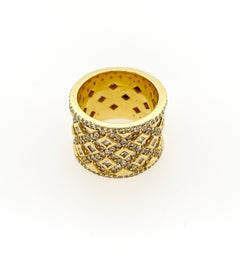 Ornate Yellow Gold White Diamond Ring