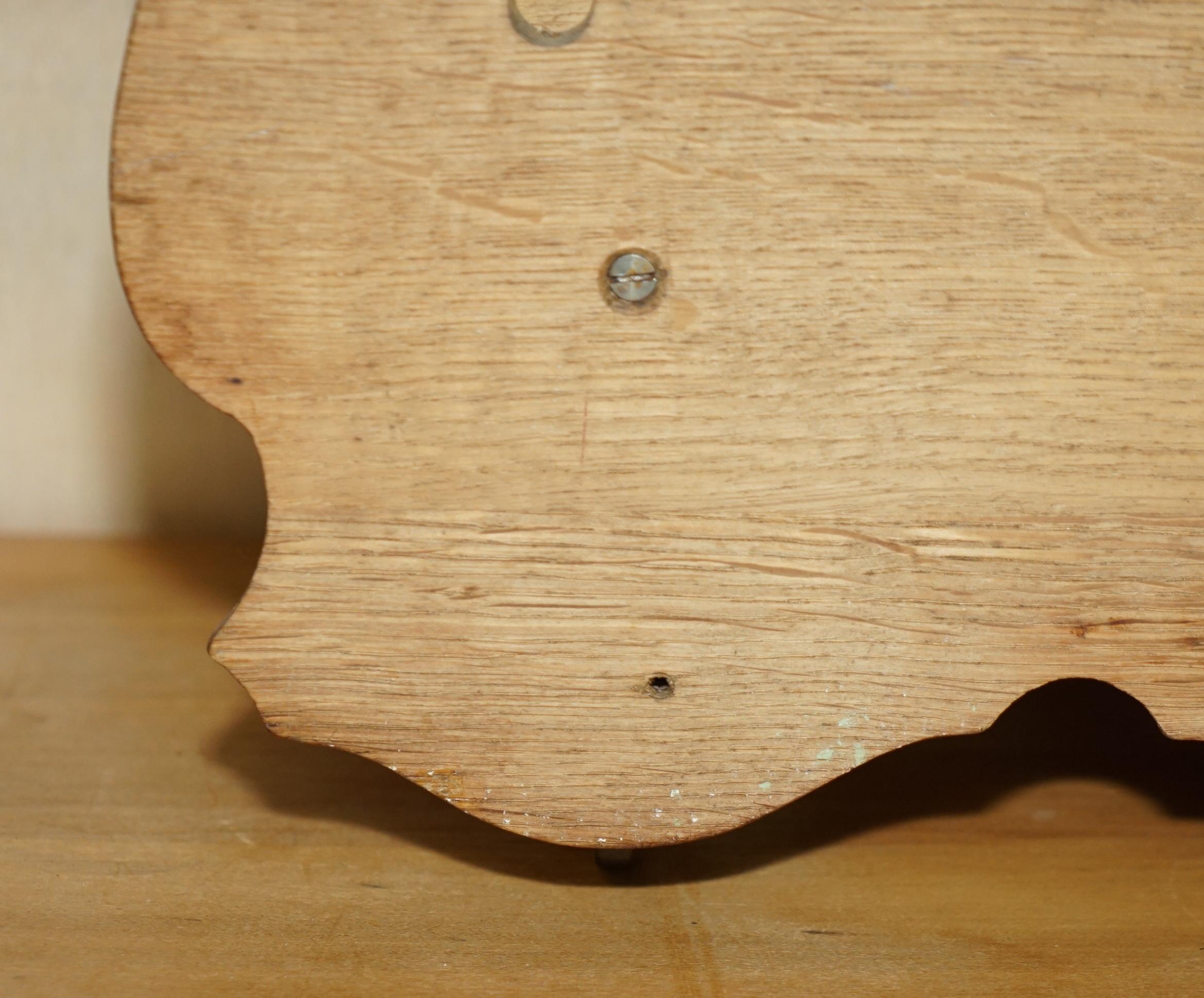 Dekoriert geschnitzter Cherub Dutch Oak Mantel Hut Schal Wandständer Aufbewahrungsbehälter Royal Hooks im Angebot 4