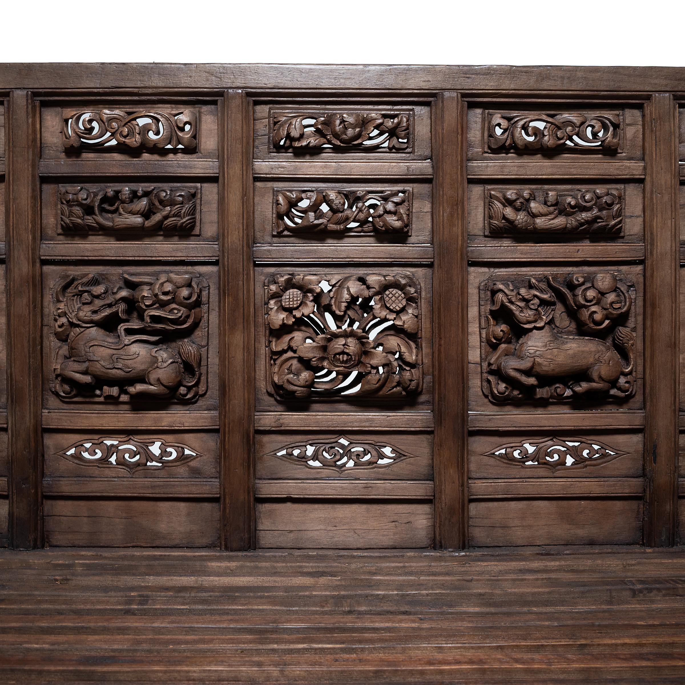 Ornately Carved Chinese Luohan Bed, circa 1550 1