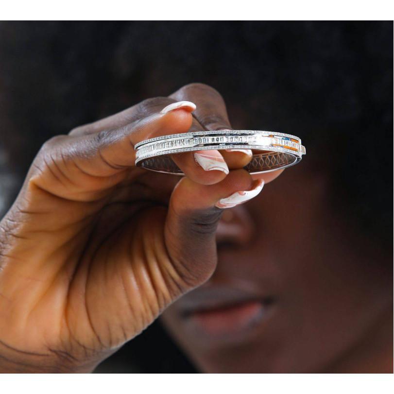 Bracciale in oro massiccio con diamanti baguette da 2,67 carati In condizioni Nuovo in vendita a Fatih, 34