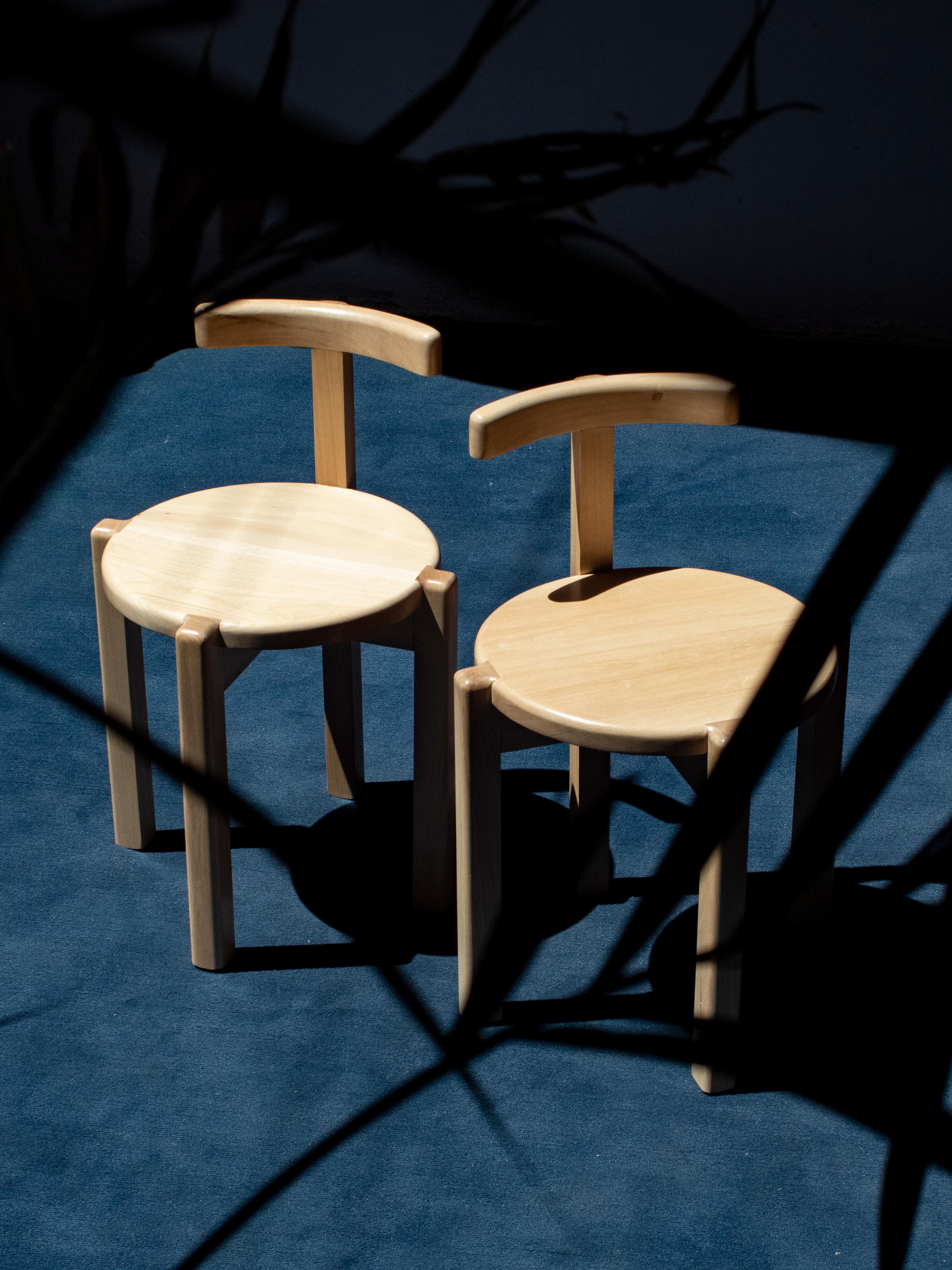 ORNO Zeitgenössischer Stuhl aus massivem Hartholz von Ries im Angebot 7