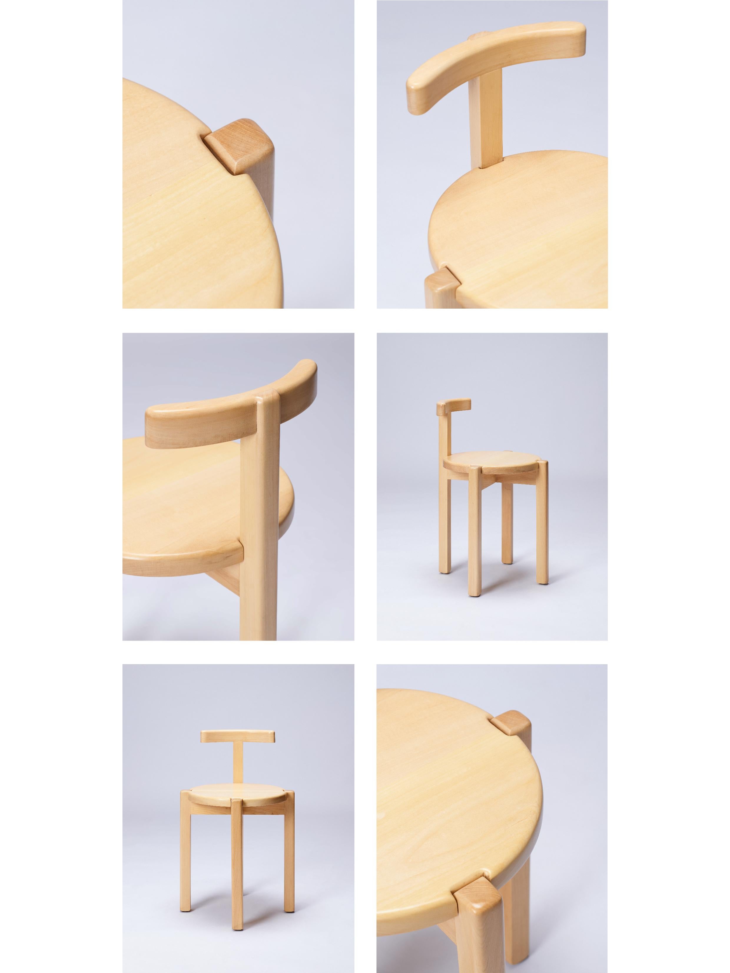ORNO Zeitgenössischer Stuhl aus massivem Hartholz von Ries (Argentinisch) im Angebot