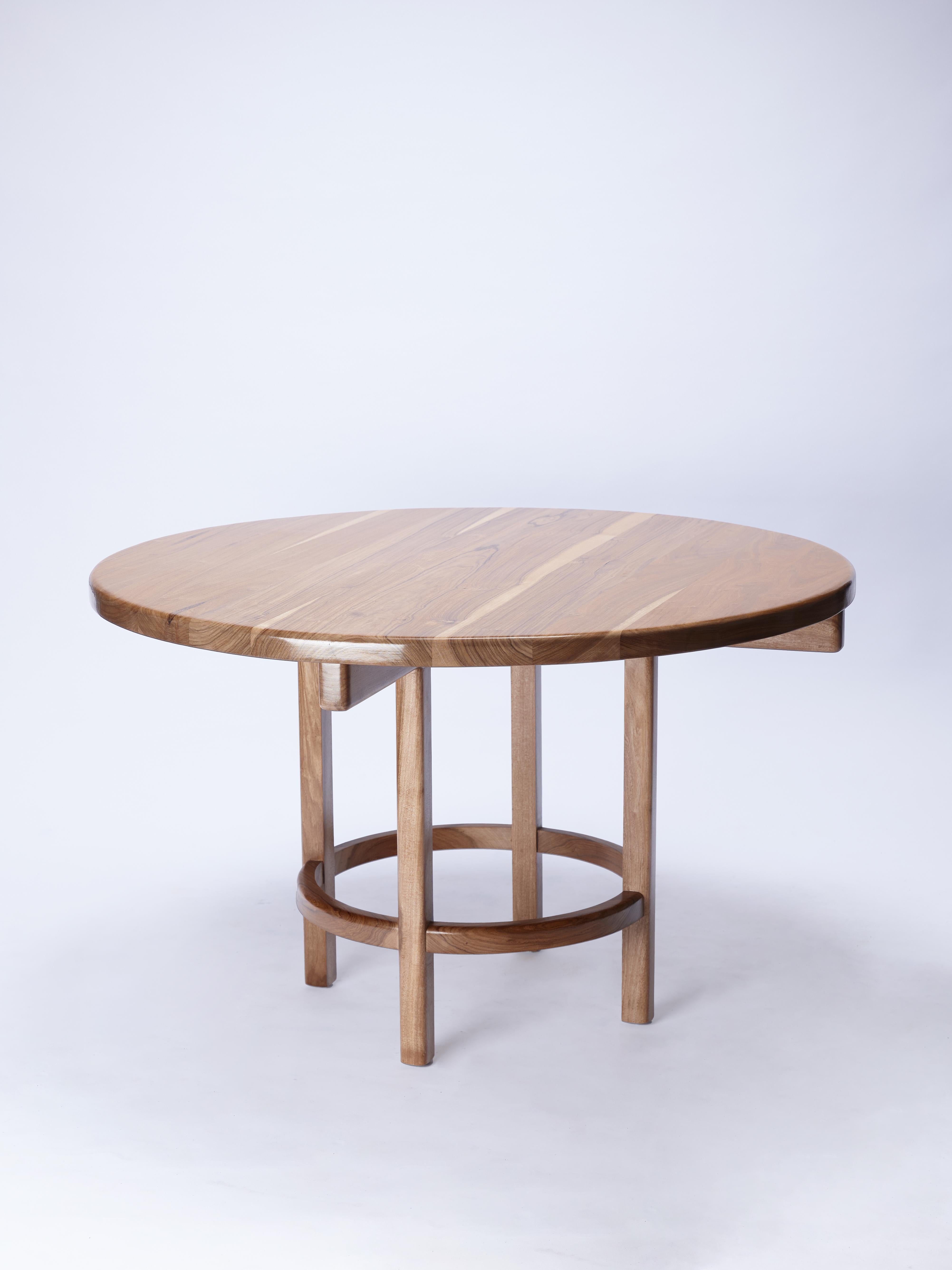 ORNO Contemporary Round Dining Table in Solid Hardwood by Ries For Sale 6