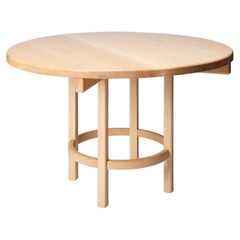 Mesa de comedor redonda contemporánea ORNO de madera maciza by Ries