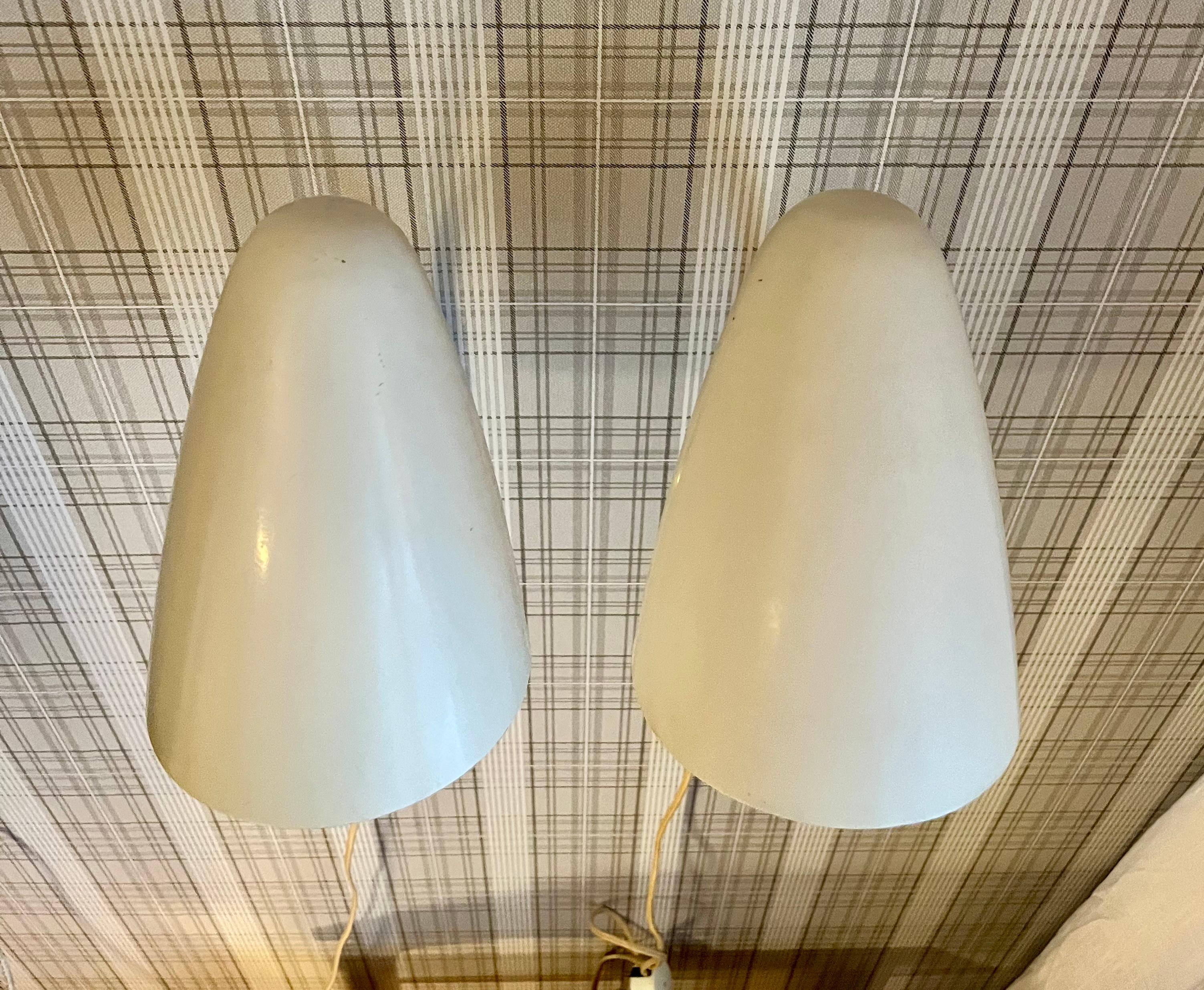 Finnish ORNO Lisa Johansson-Pape wall lamps, model 3054 For Sale