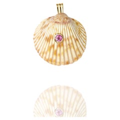 Pendentif coquillage naturel avec or 14 carats et tourmaline rose pierre précieuse naturelle