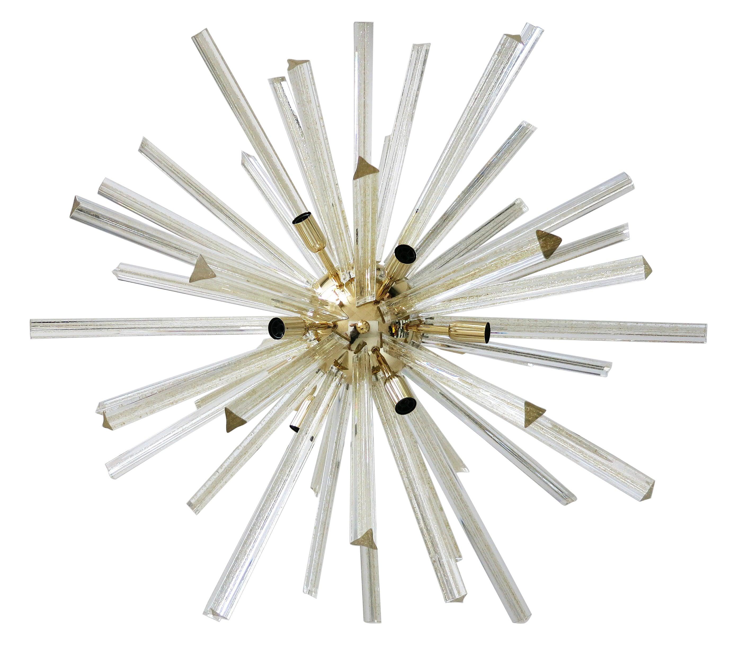 Mid-Century moderno Lampadario Oro Sputnik di Fabio Ltd in vendita