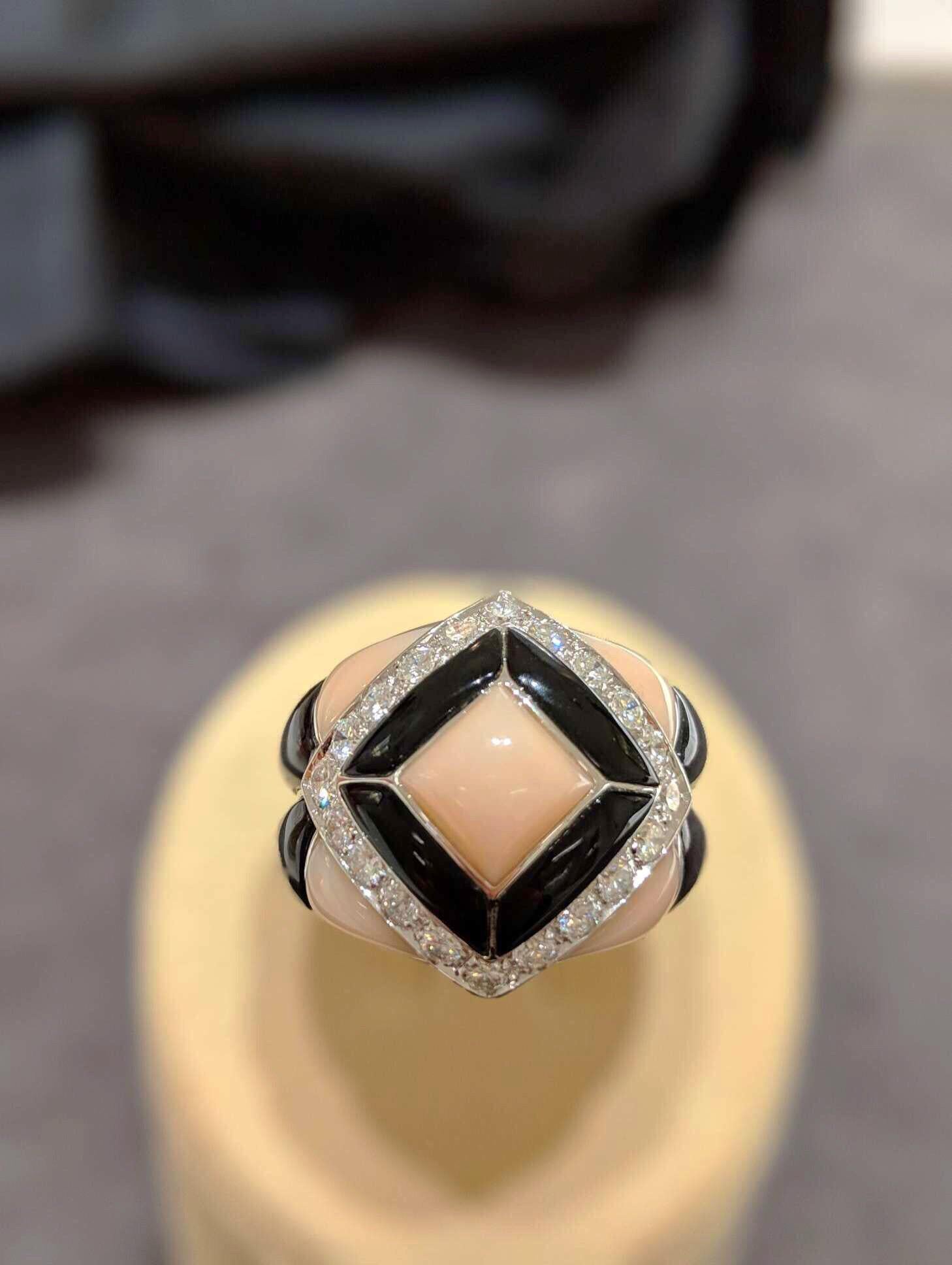 Oro Trend 18 Karat White Gold, .85 Carat Diamond, Black Onyx and Pink Coral Ring In New Condition For Sale In New York, NY