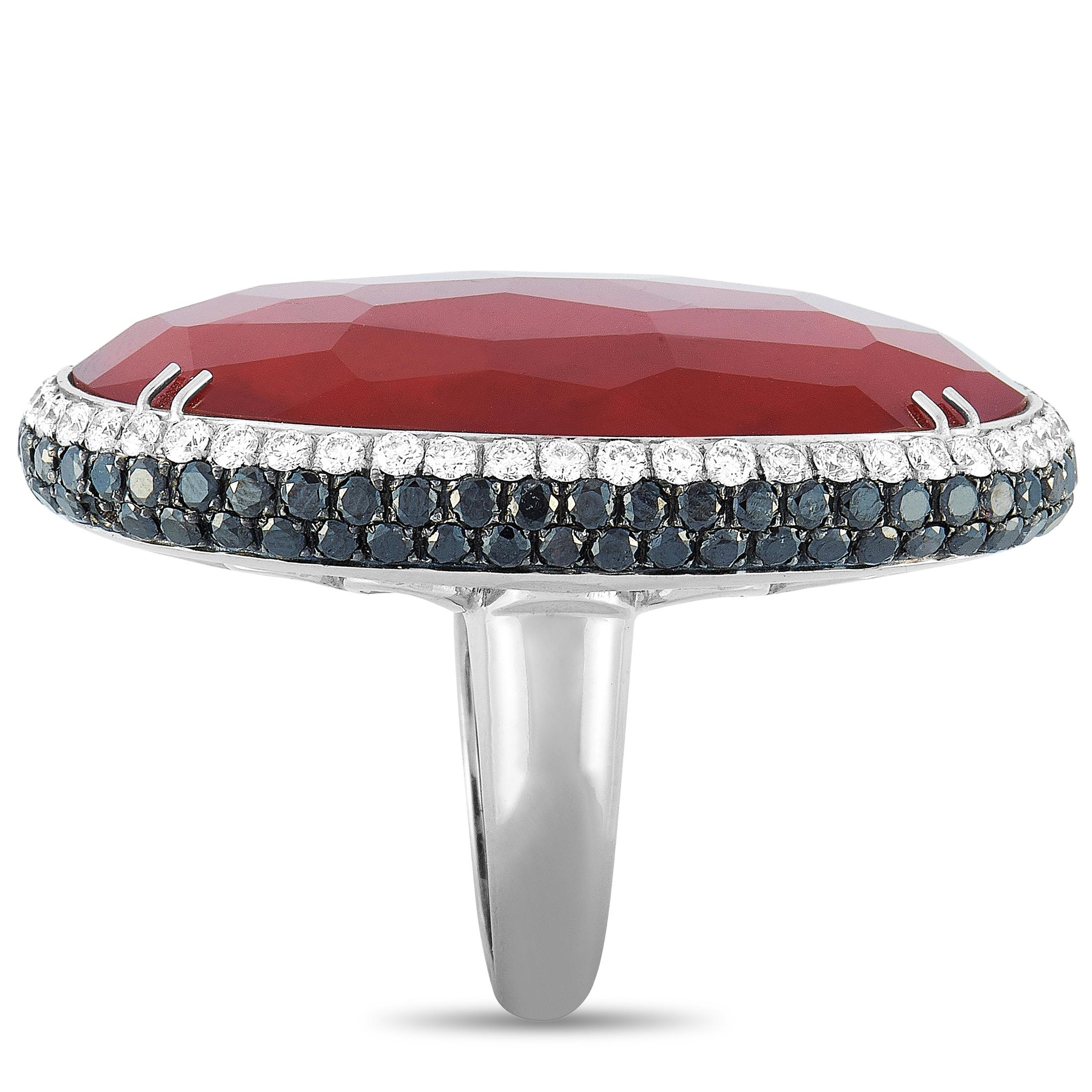 Round Cut Oro Trend 18K White Gold 6.21 Ct White/Black Diamond and Carnelian Cocktail Ring