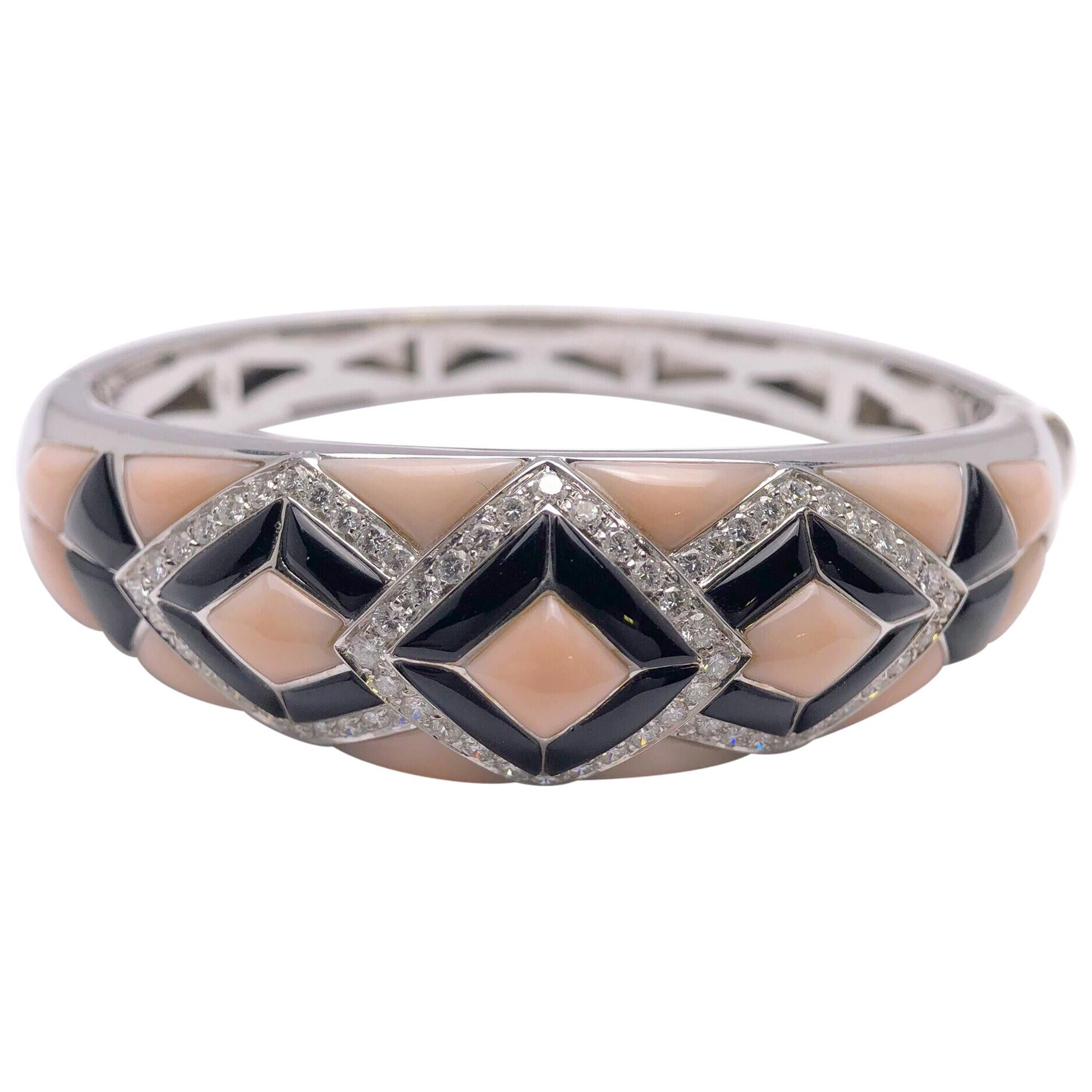 Oro Trend, or 18 carats, 2,00 carats Bracelet jonc déco en diamants, onyx noirs et corail rose en vente