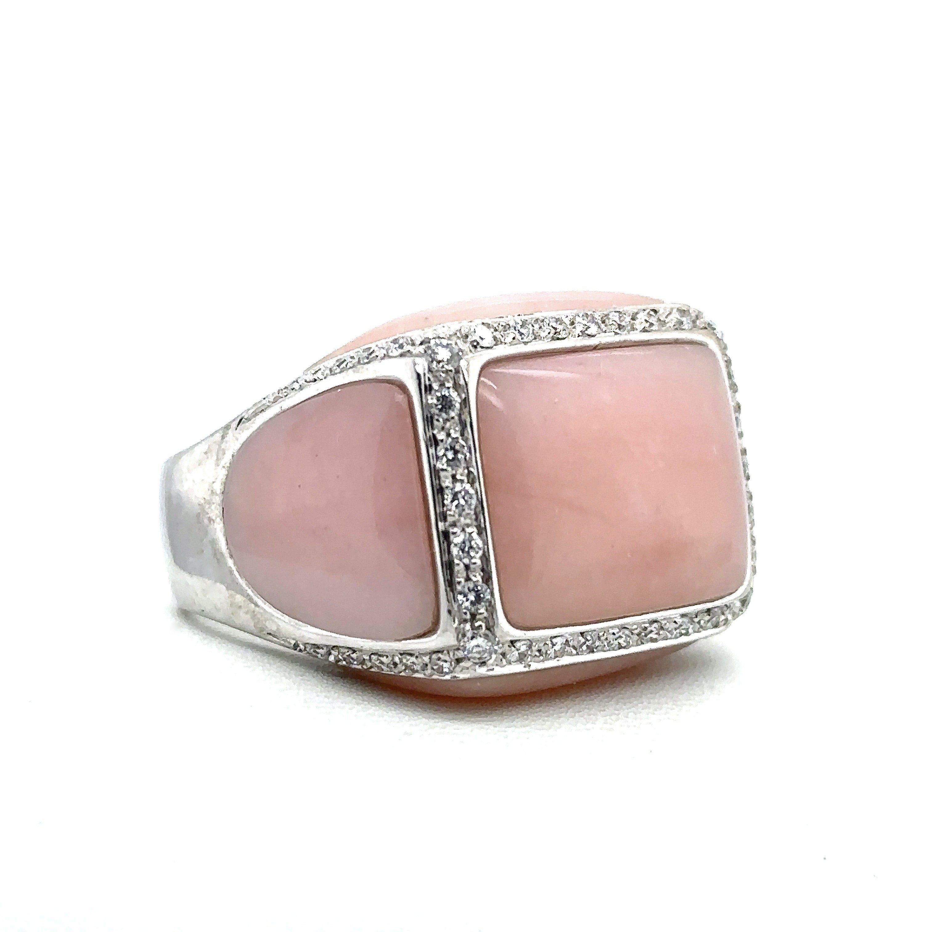 Oro Trend Baby Pink Coral and Diamond Cocktail Ring In Good Condition For Sale In Los Angeles, CA