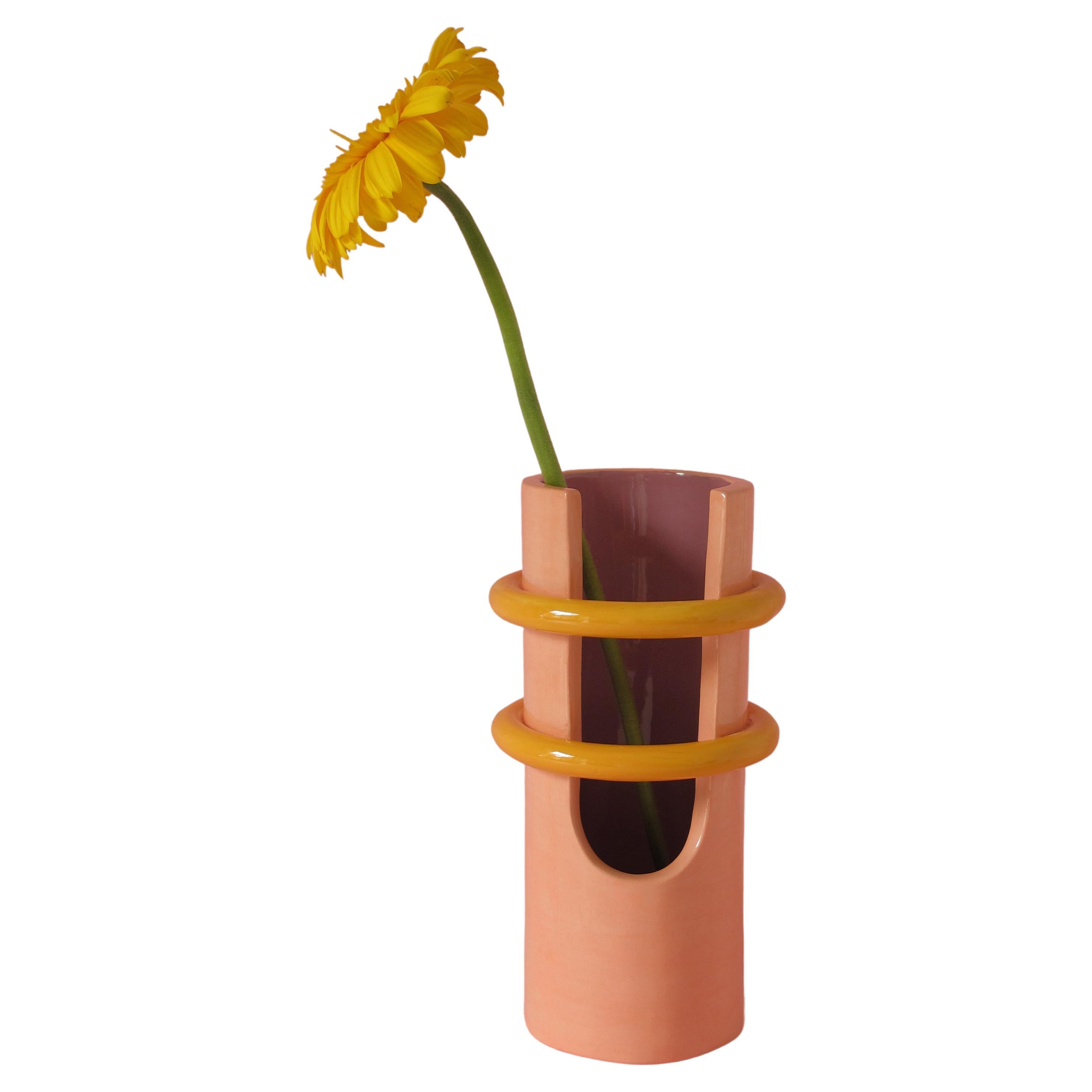 Oro vase by Arianna De Luca
Dimensions: Ø 9 x H 25 cm 
Materials: Ceramic 

Oro is the first piece of the new collection 
