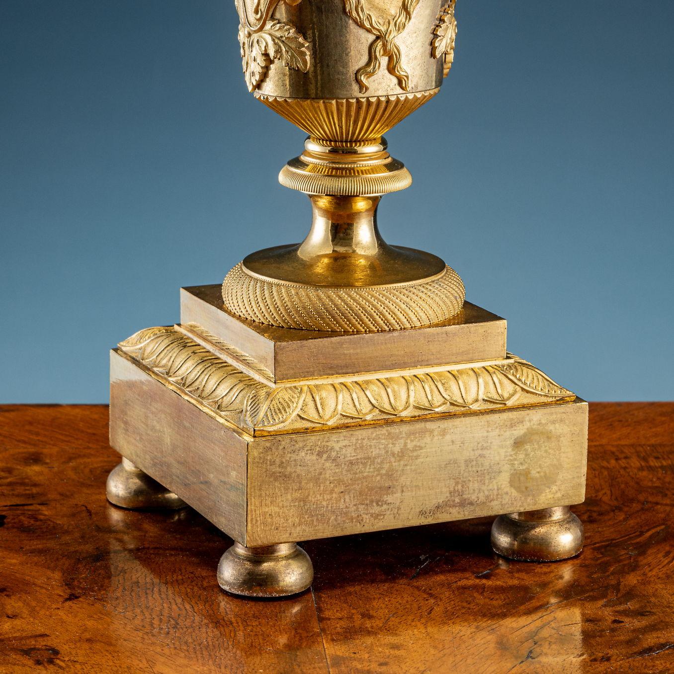 Bronze Orologio a Vaso Francia Primo Quarto XIX Secolo en vente