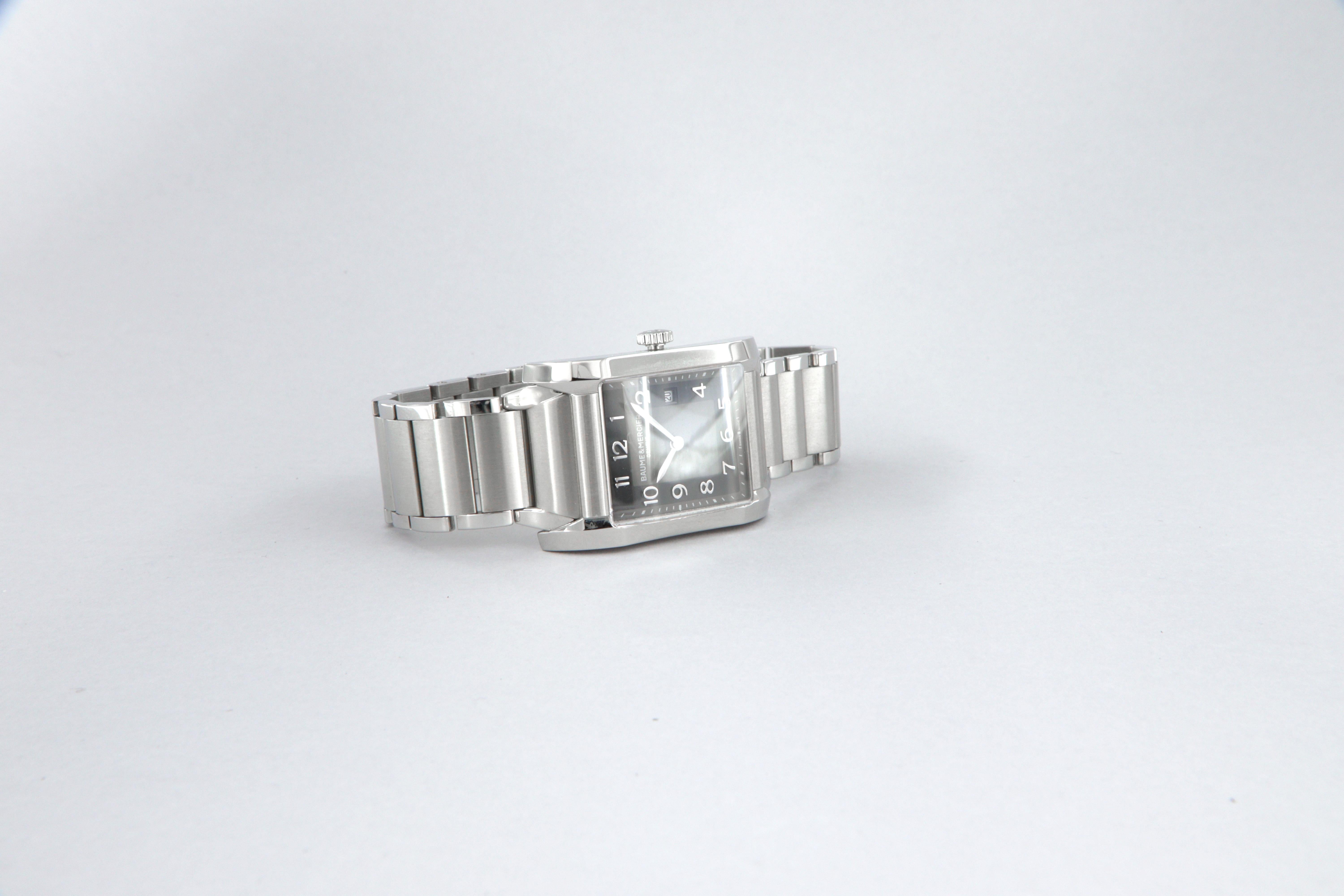 Baume Mercier Montre Hampton à quartz en acier neuve MOA10021 Pour femmes en vente