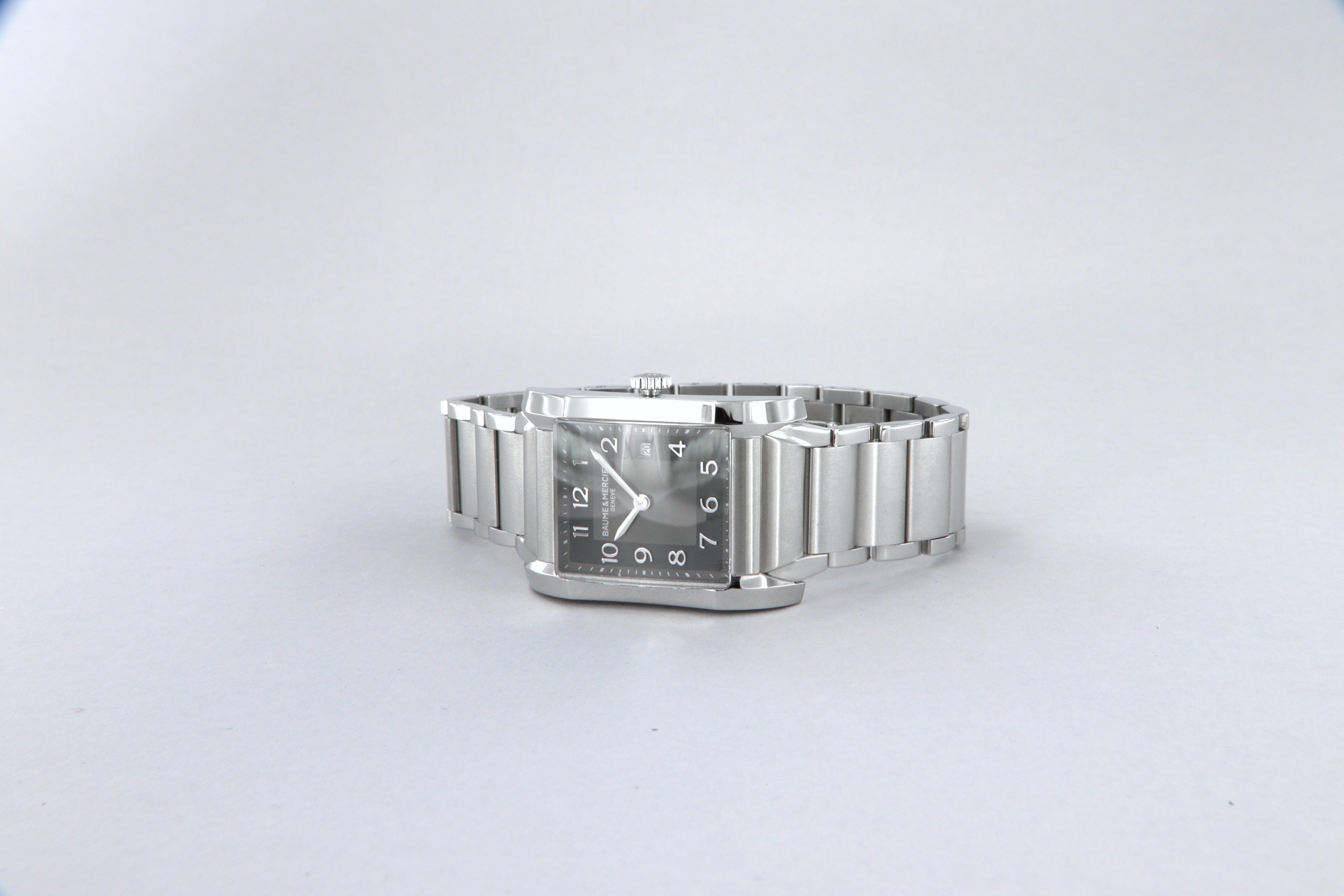 Baume Mercier Montre Hampton à quartz en acier neuve MOA10021 en vente 2
