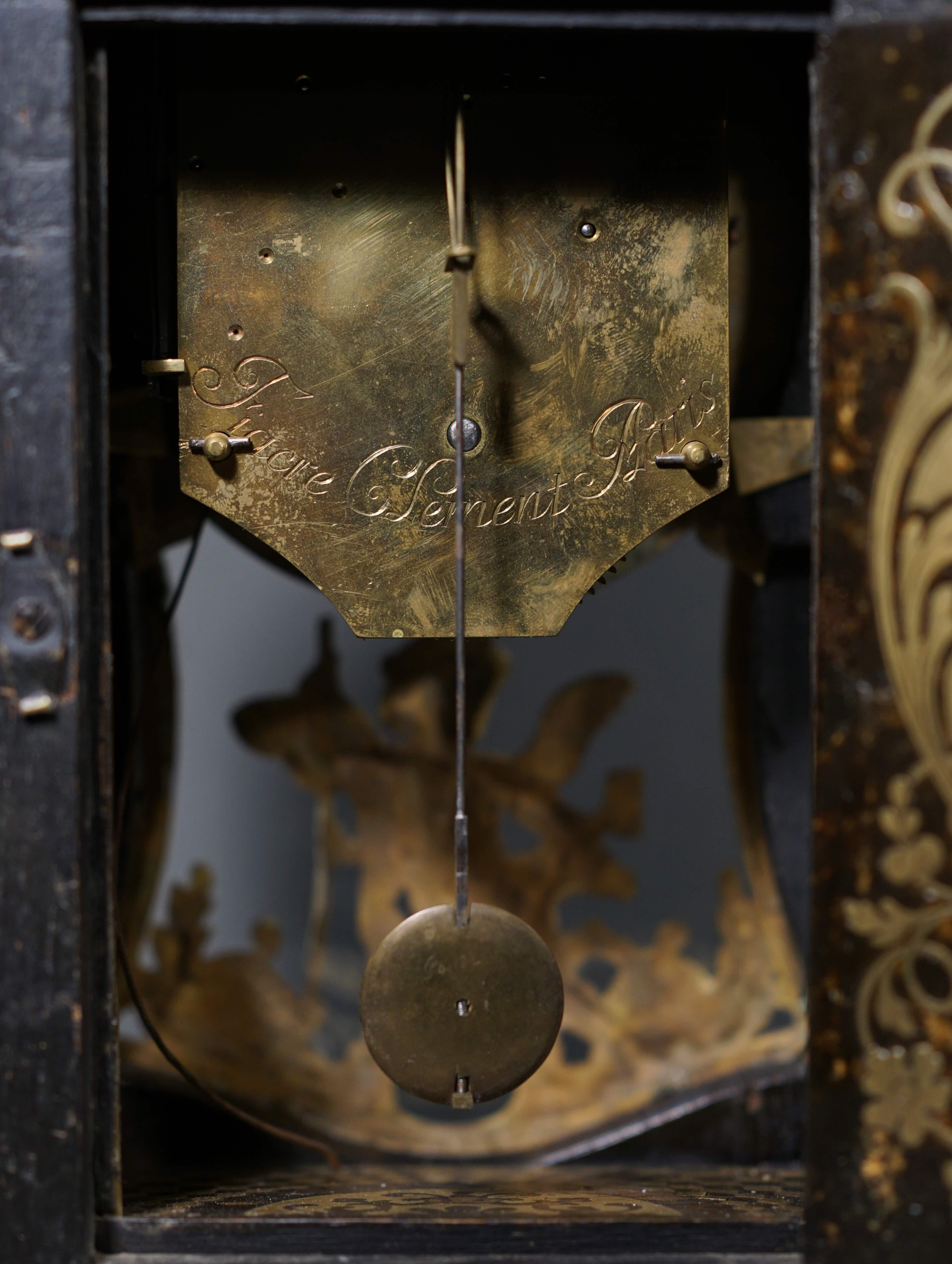Cartel clock Marqueterie Boulle Regency era 18th century Fiacre à Paris For Sale 1