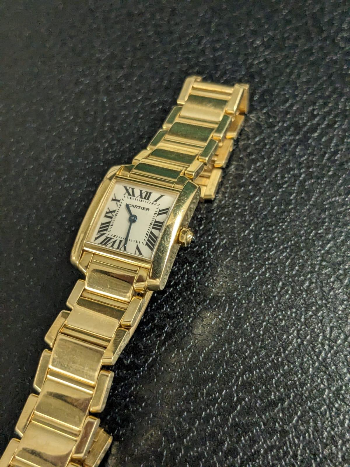 Cartier Tank Francaise Modell Uhr in 18k Gelbgold Referenz 2385 im Angebot 1
