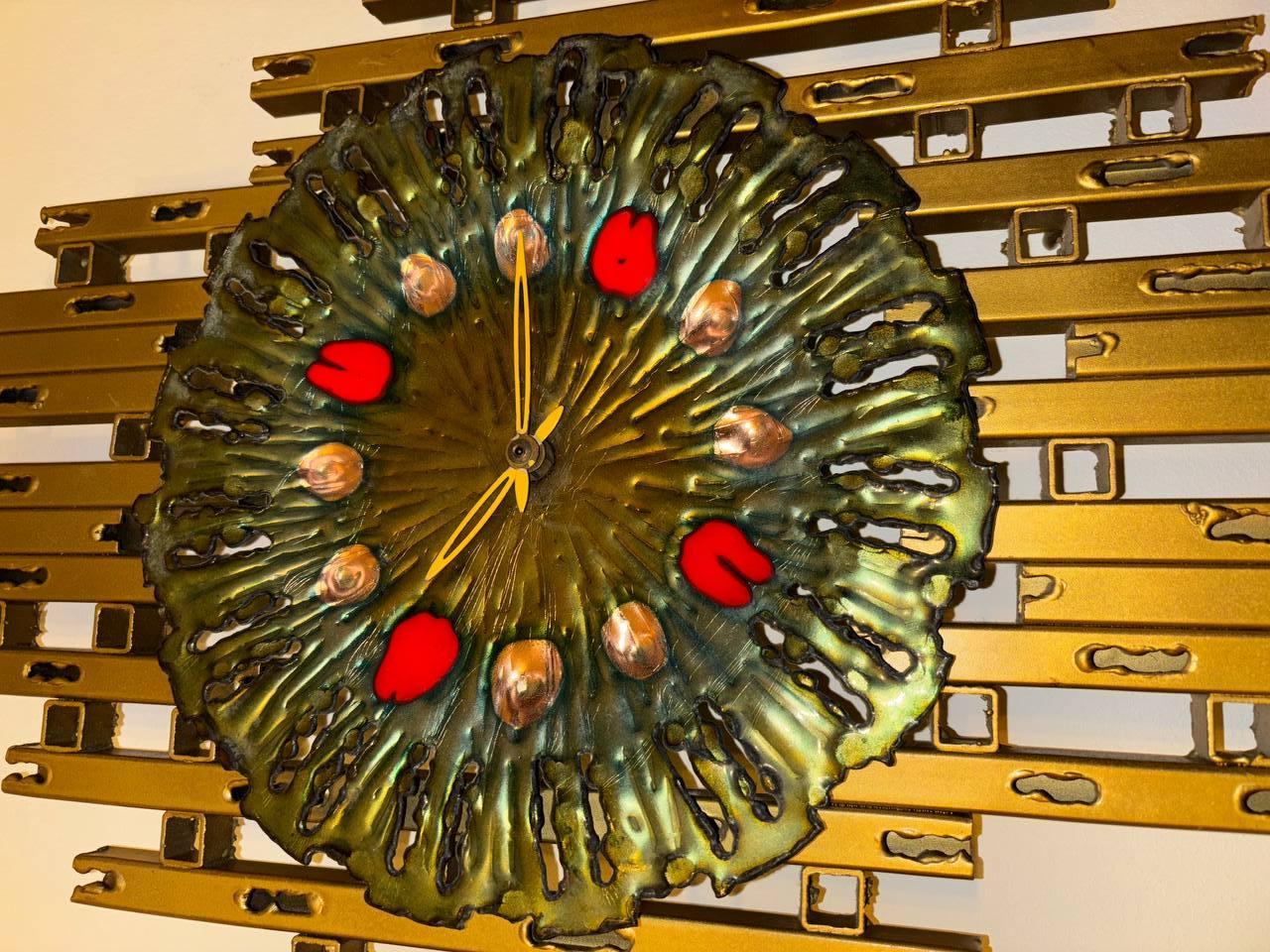 Mid-20th Century Brutalist sculpture wall clock by Franco Bastianelli 1960 For Sale