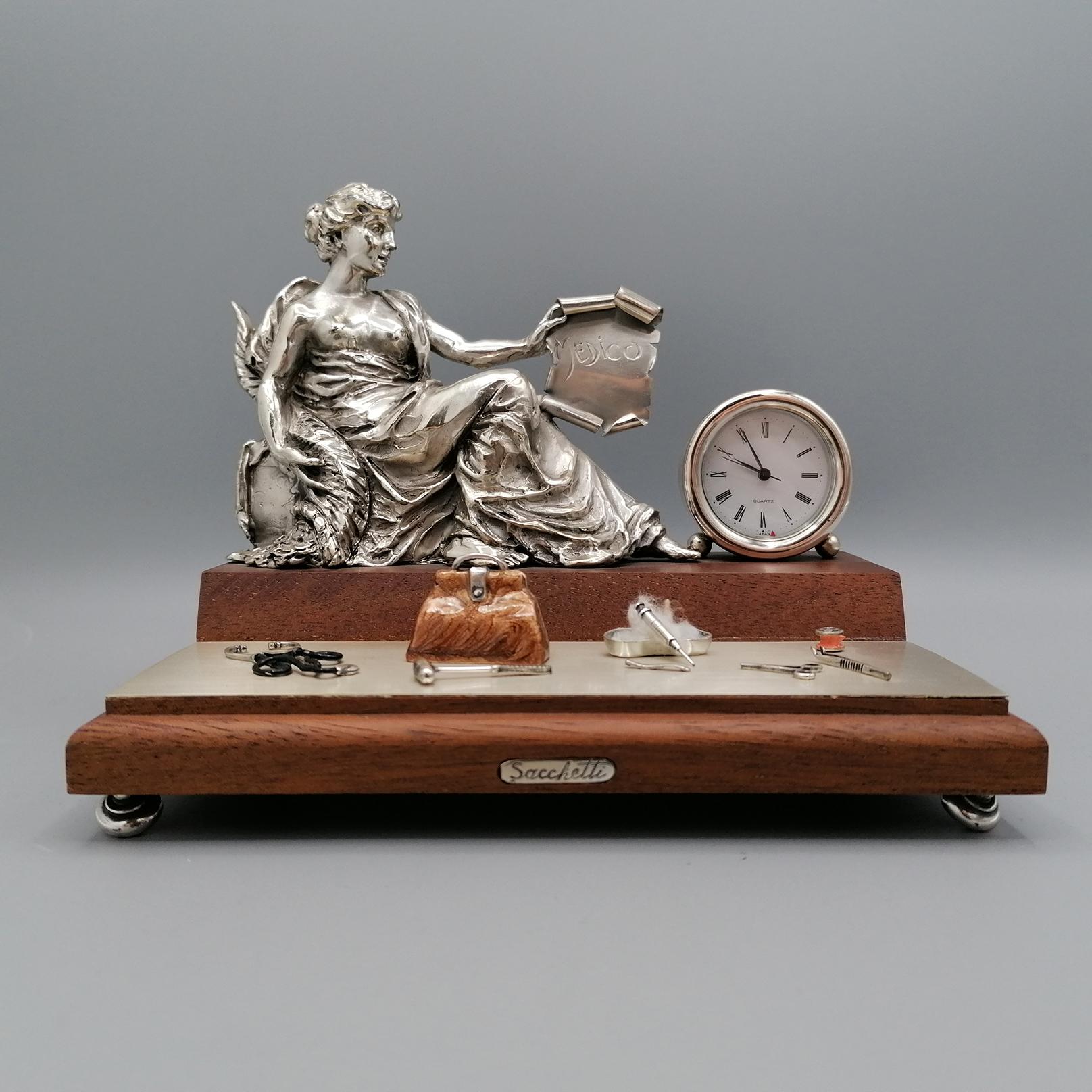 Schreibtischuhr Göttin Fortuna 'Medizin' mit Miniatur-Arztinstrumenten (Sonstiges) im Angebot