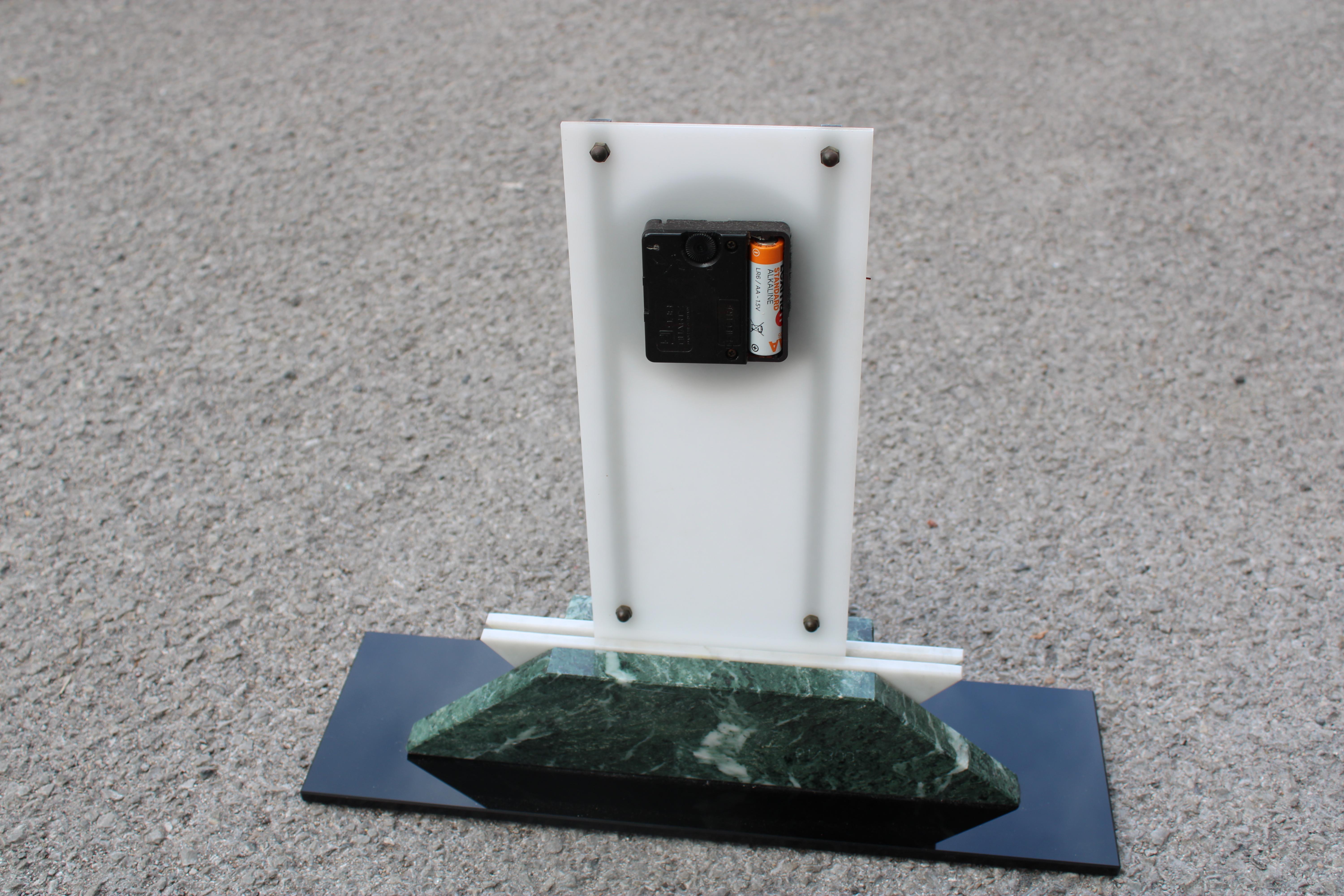 Art Deco Plexiglass Marble and Black Glass Table Clock For Sale 1