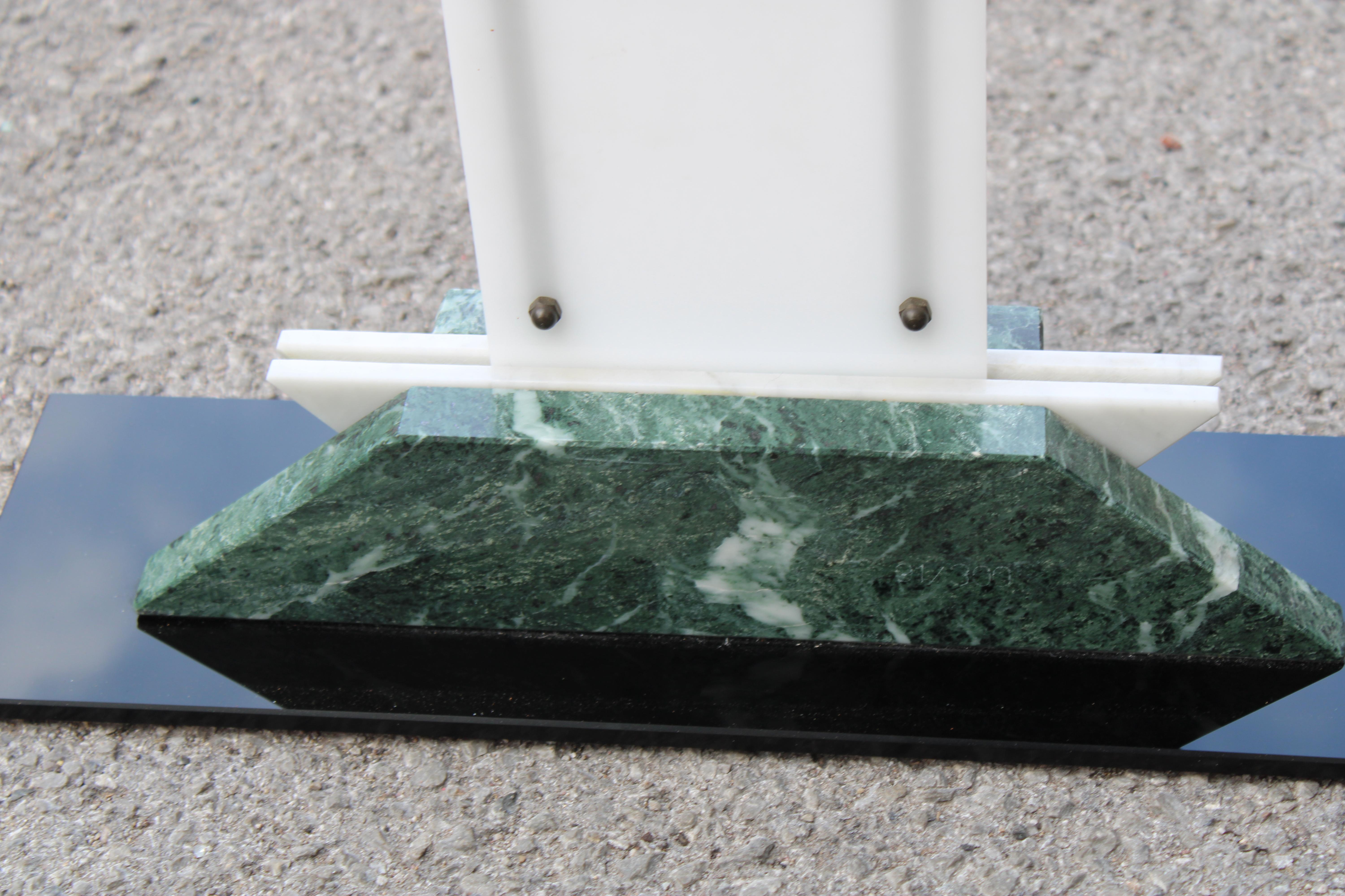 Art Deco Plexiglass Marble and Black Glass Table Clock For Sale 3