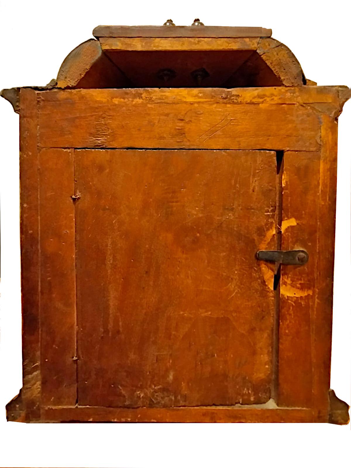 Horloge de table du début des années 1700,  bois de rose et bronzes dorés Bon état - En vente à Cesena, FC