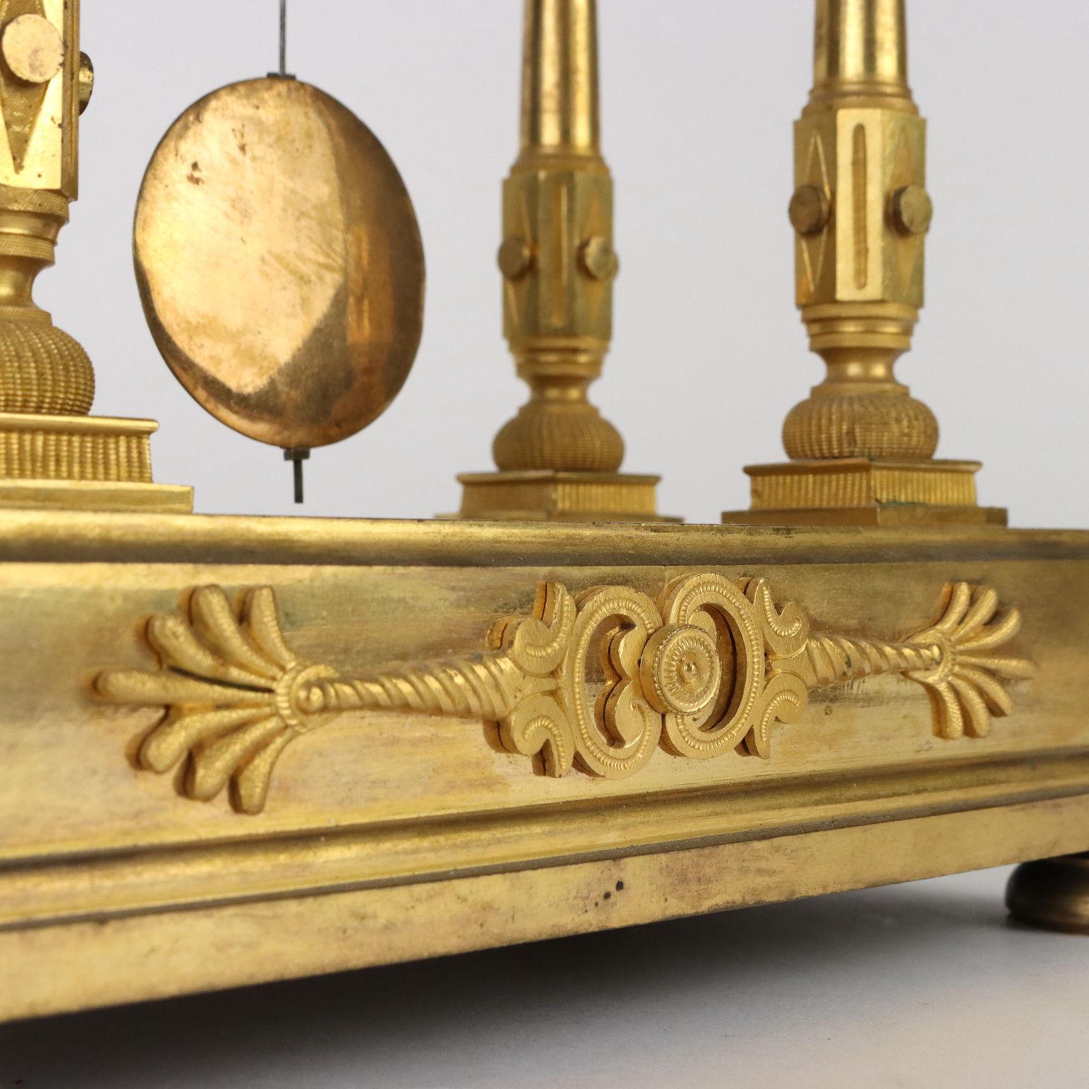 Robert & Courvoisier Gilded Bronze Table Clock France Early 19th Cent For Sale 2