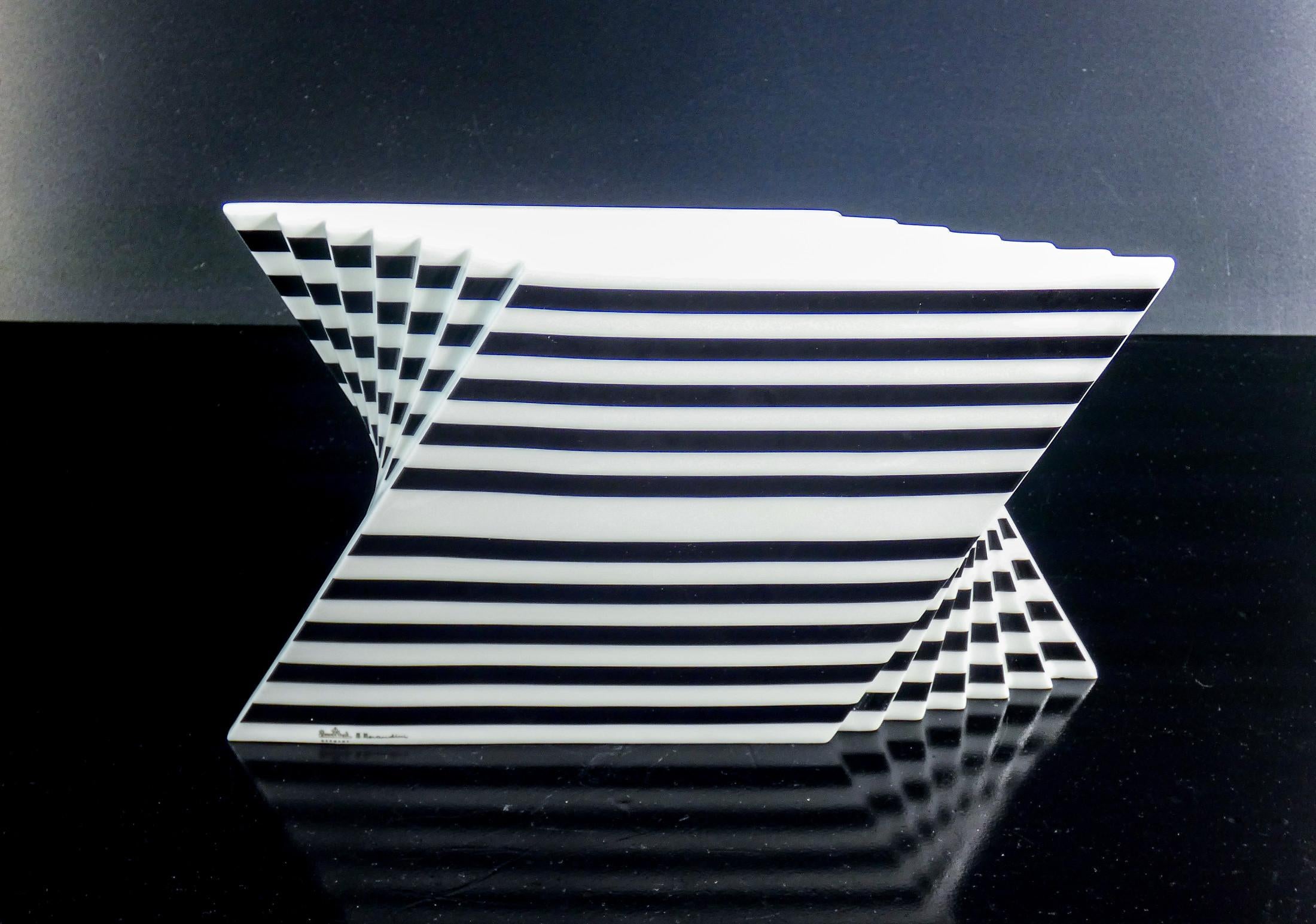 Time Stripes Tischuhr, Design Marcello MORANDINI für ROSENTHAL. 1980s (Porzellan) im Angebot