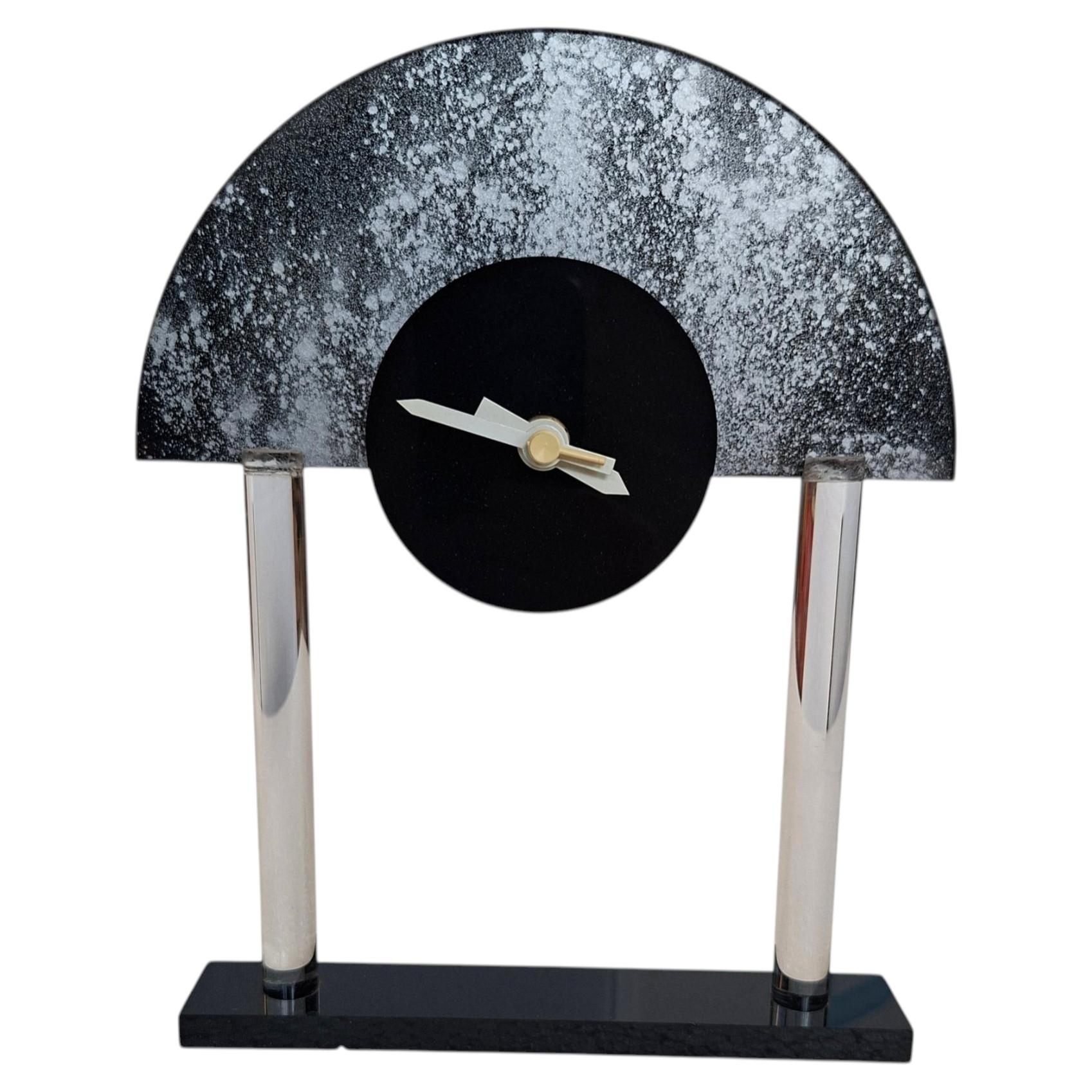 Vintage Table Clock "Creazioni G & F" - Italian Postmodern Design - Mad