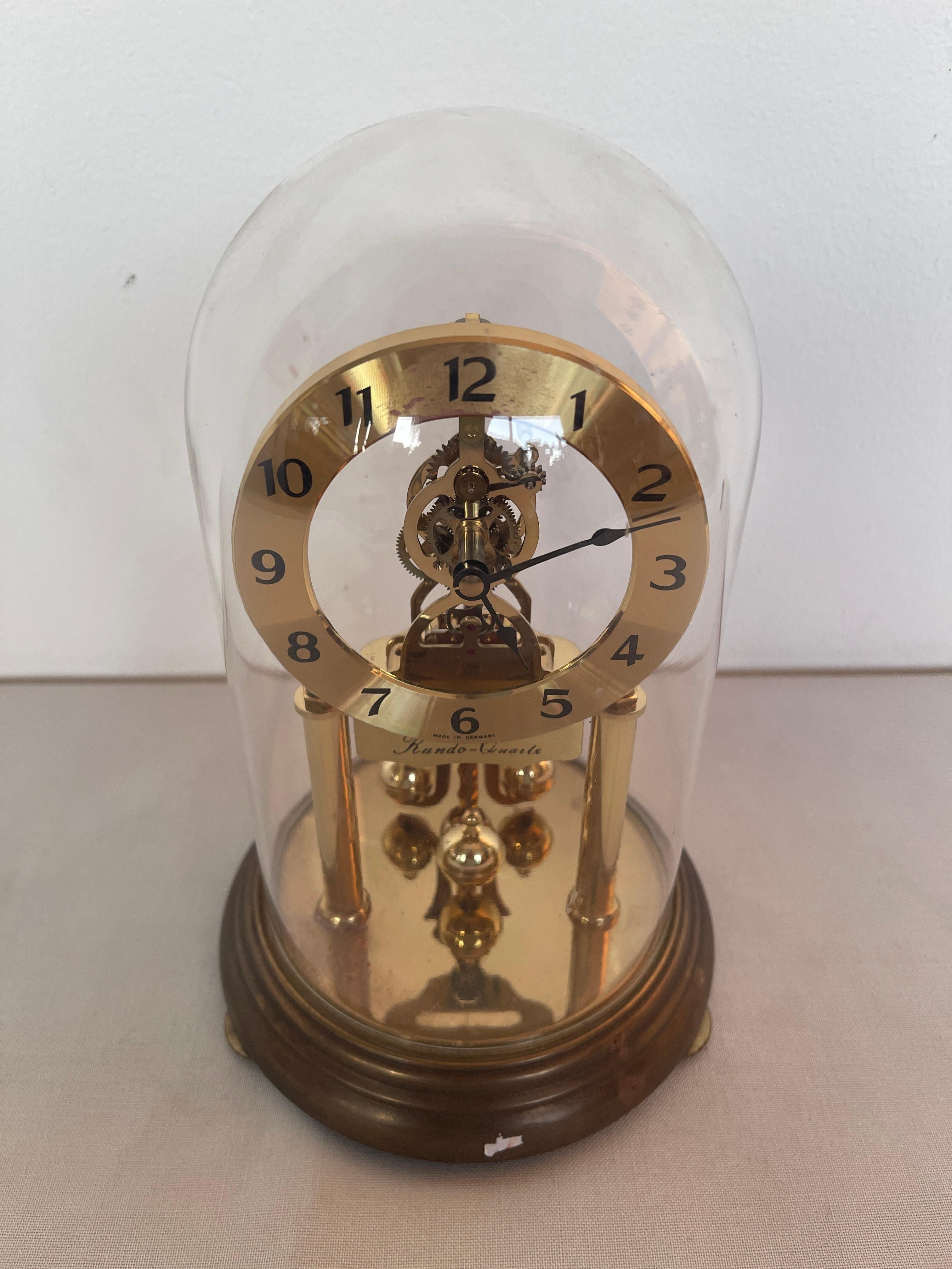 Kundo Kuartz Italienische Uhr aus den 1990er Jahren (Sonstiges) im Angebot